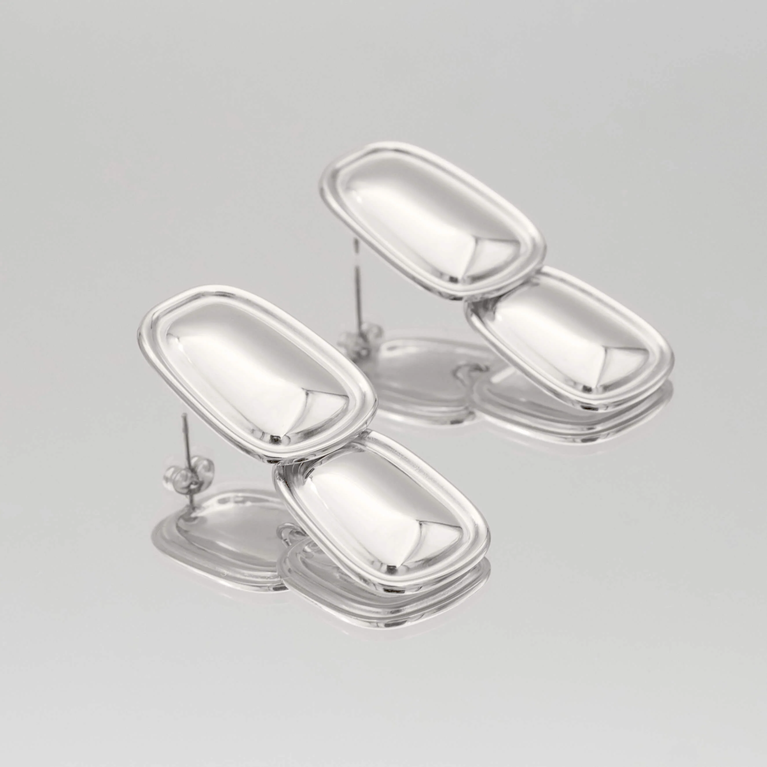 Aiza Drop Earrings - Image 4