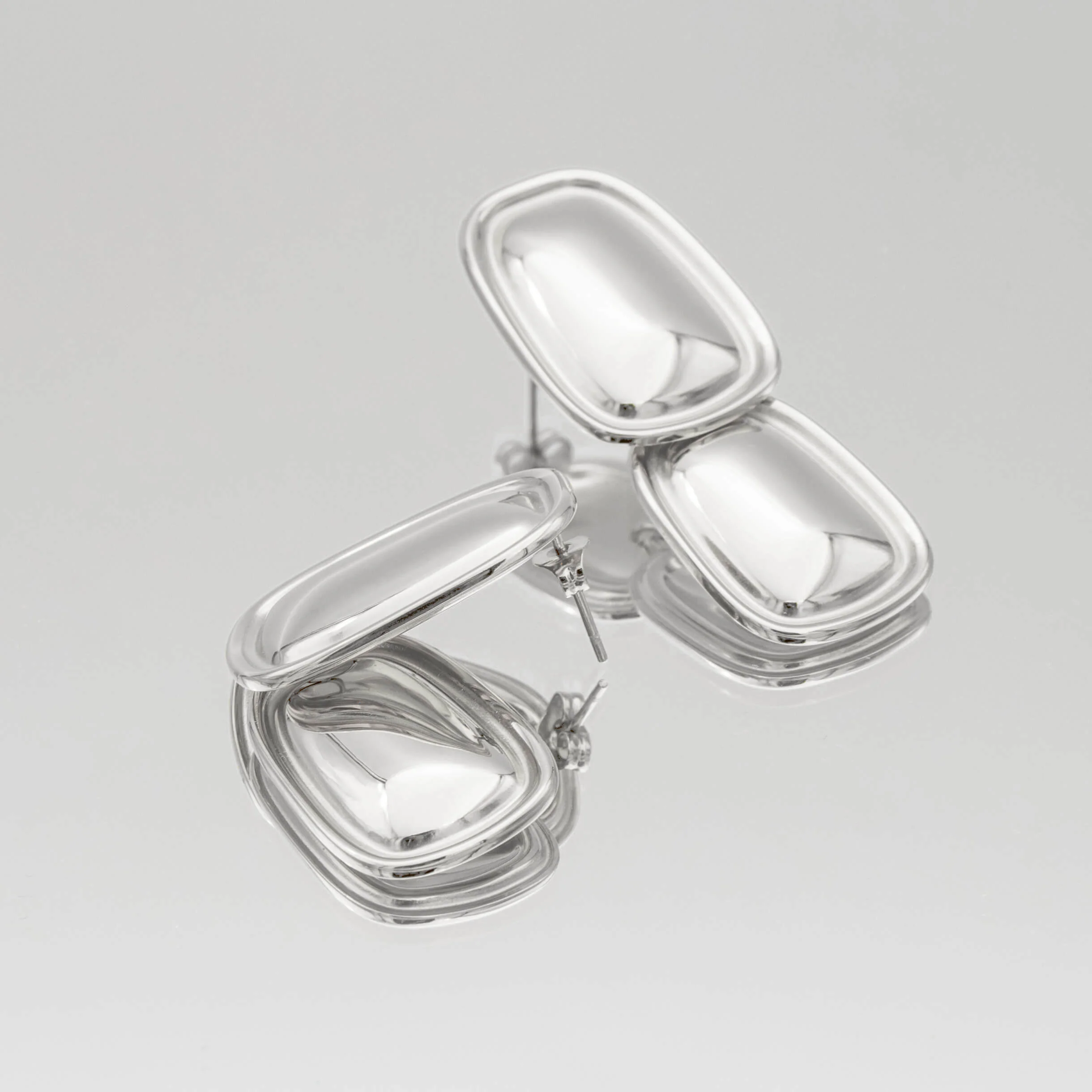 Aiza Drop Earrings - Image 5