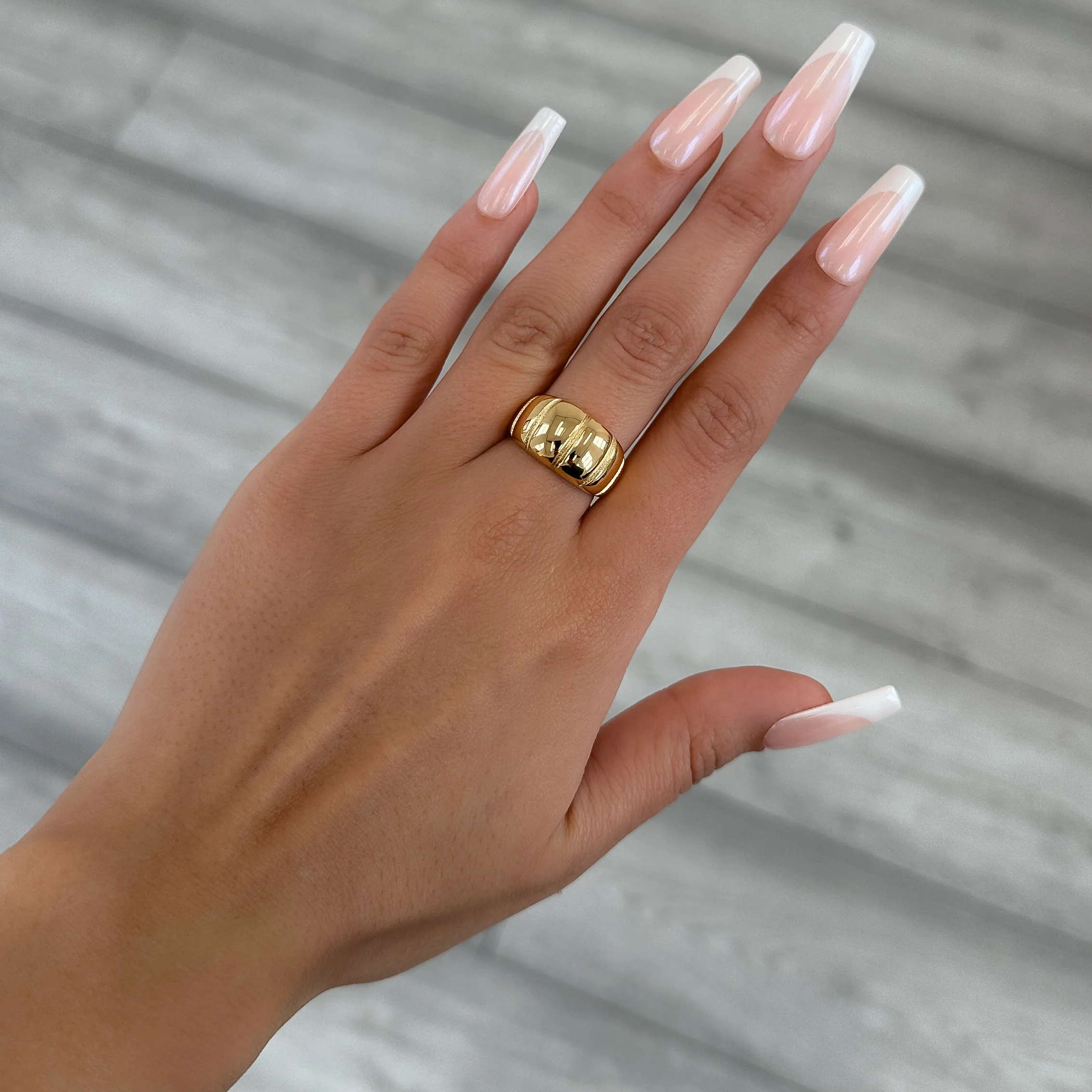 Alessia Chunky Ribbed Ring - Image 2
