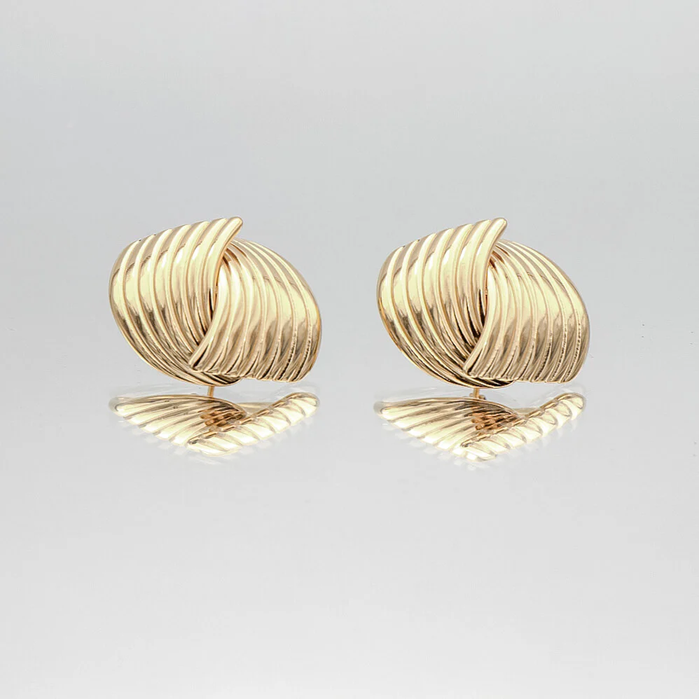 Amaya Fluted Fan Earrings - Image 3