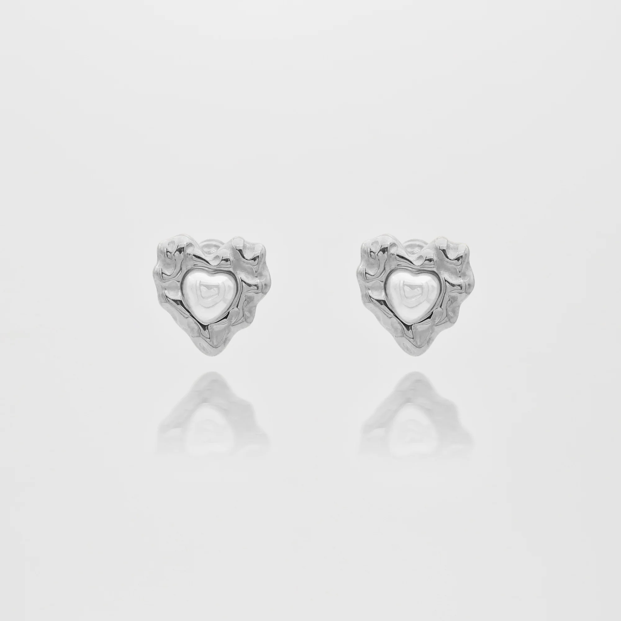 Amber Heart & Pearl Earrings - Image 2