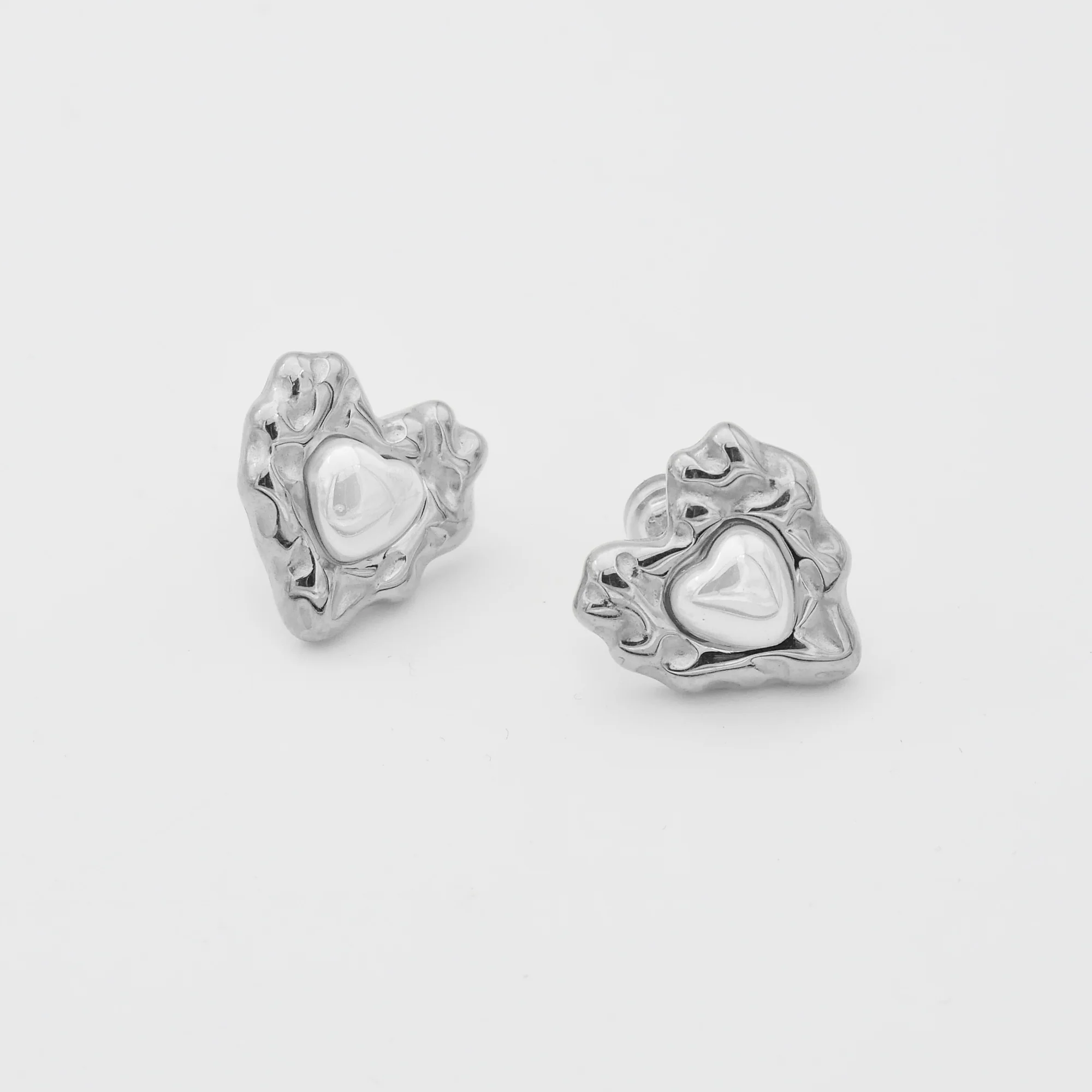 Amber Heart & Pearl Earrings - Image 3