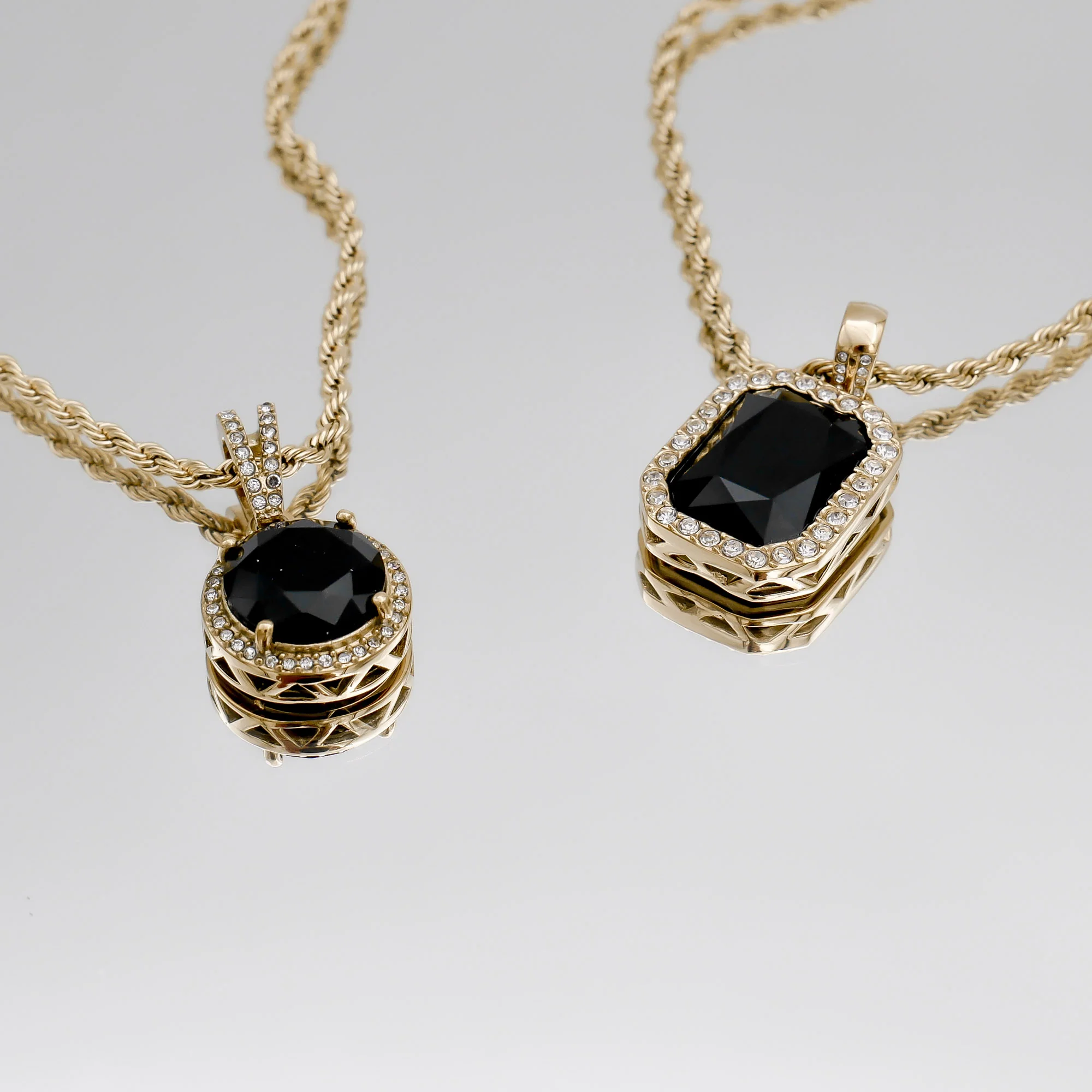 Amelia Onyx Tablet Necklace - Image 4
