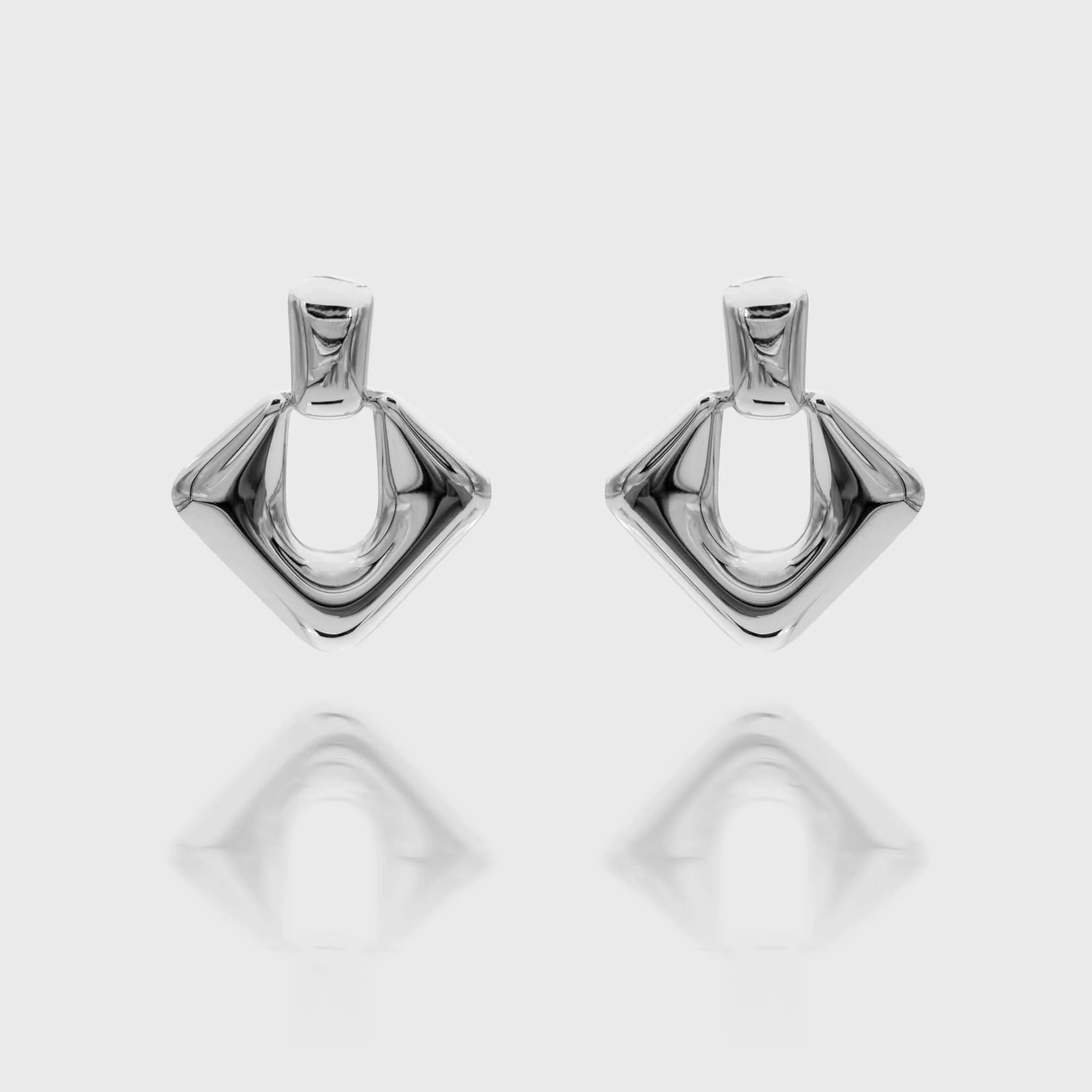 Anika Link Drop Earrings - Image 8
