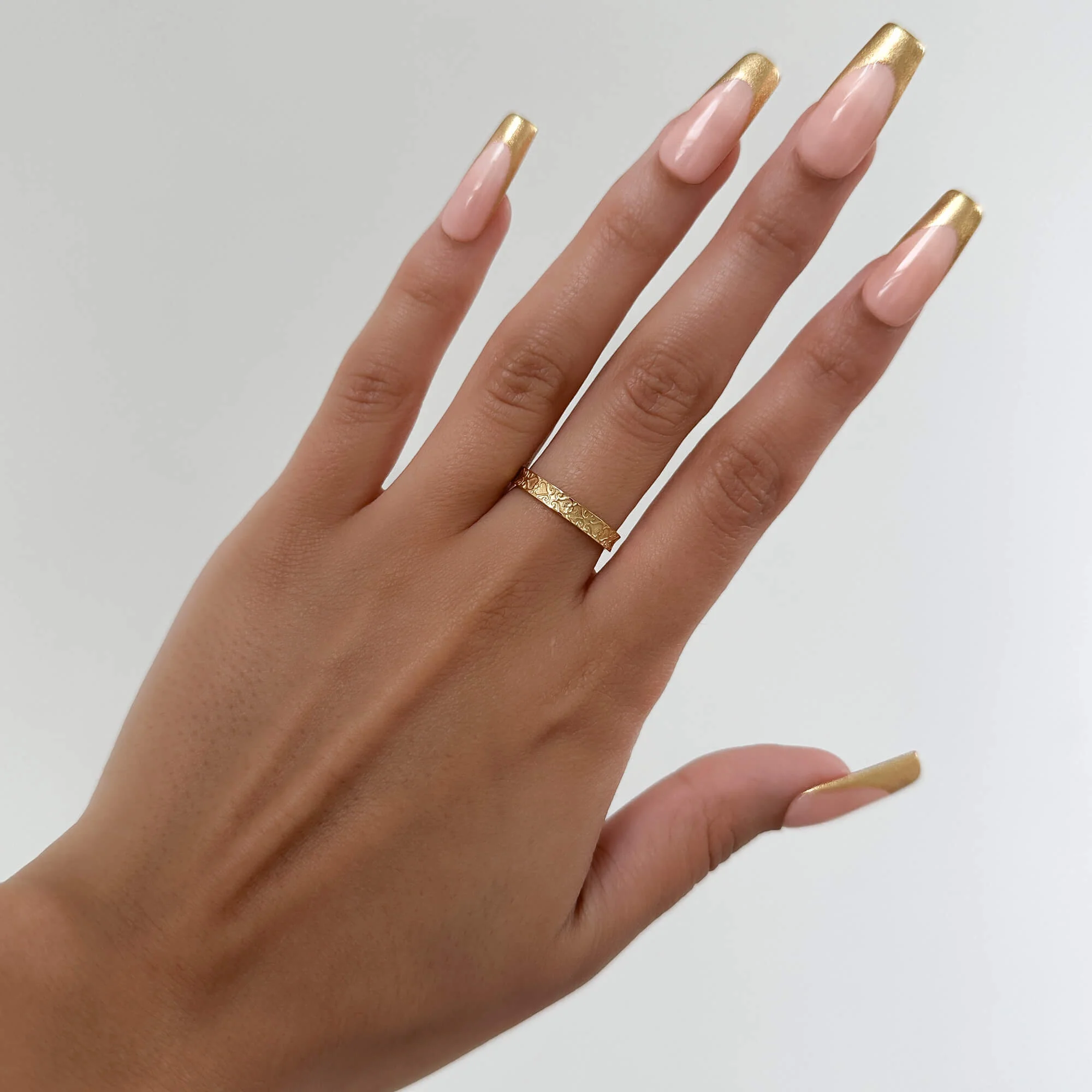 Aurora Celtic Pattern Ring - Image 2