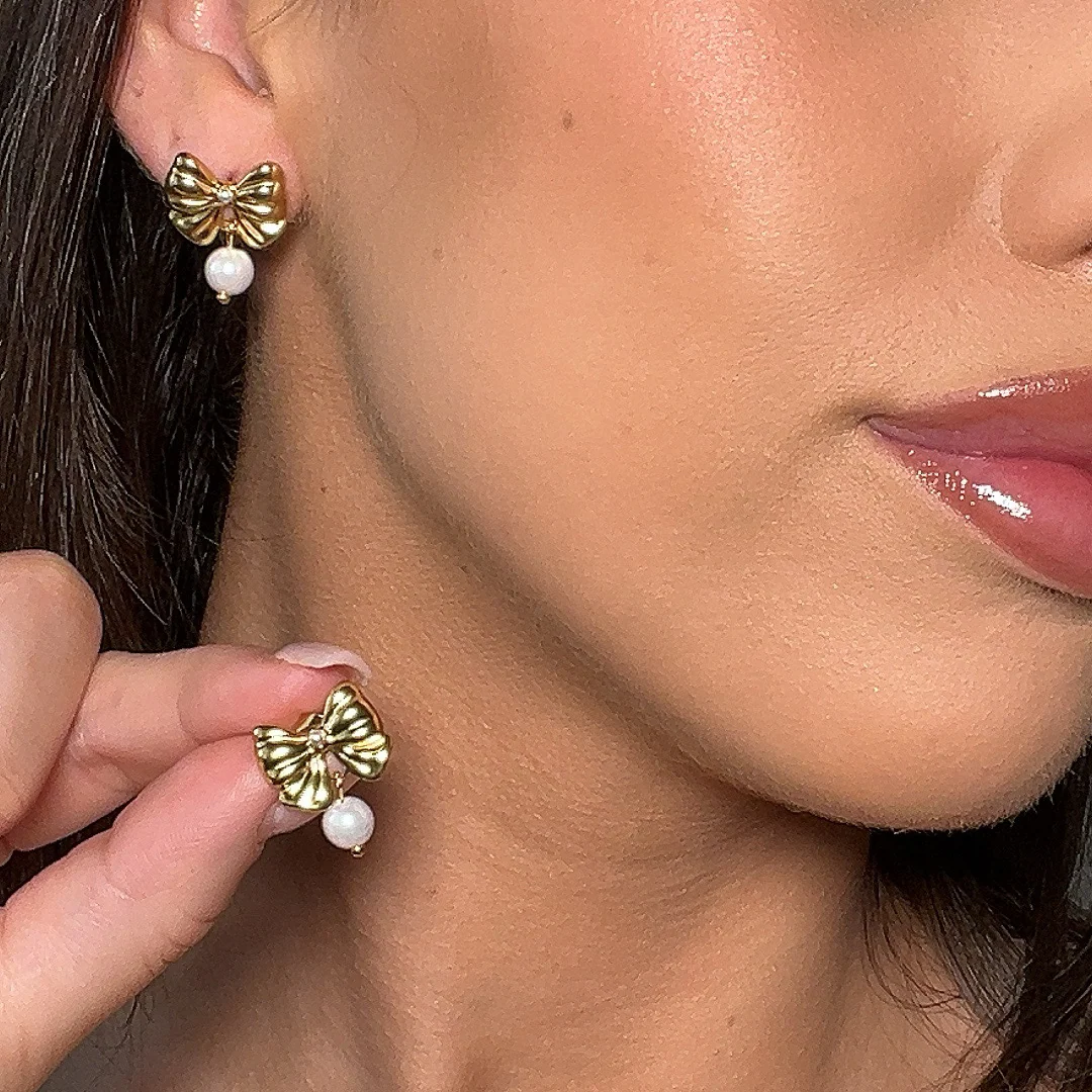 Bailey Bow Earrings - Image 2
