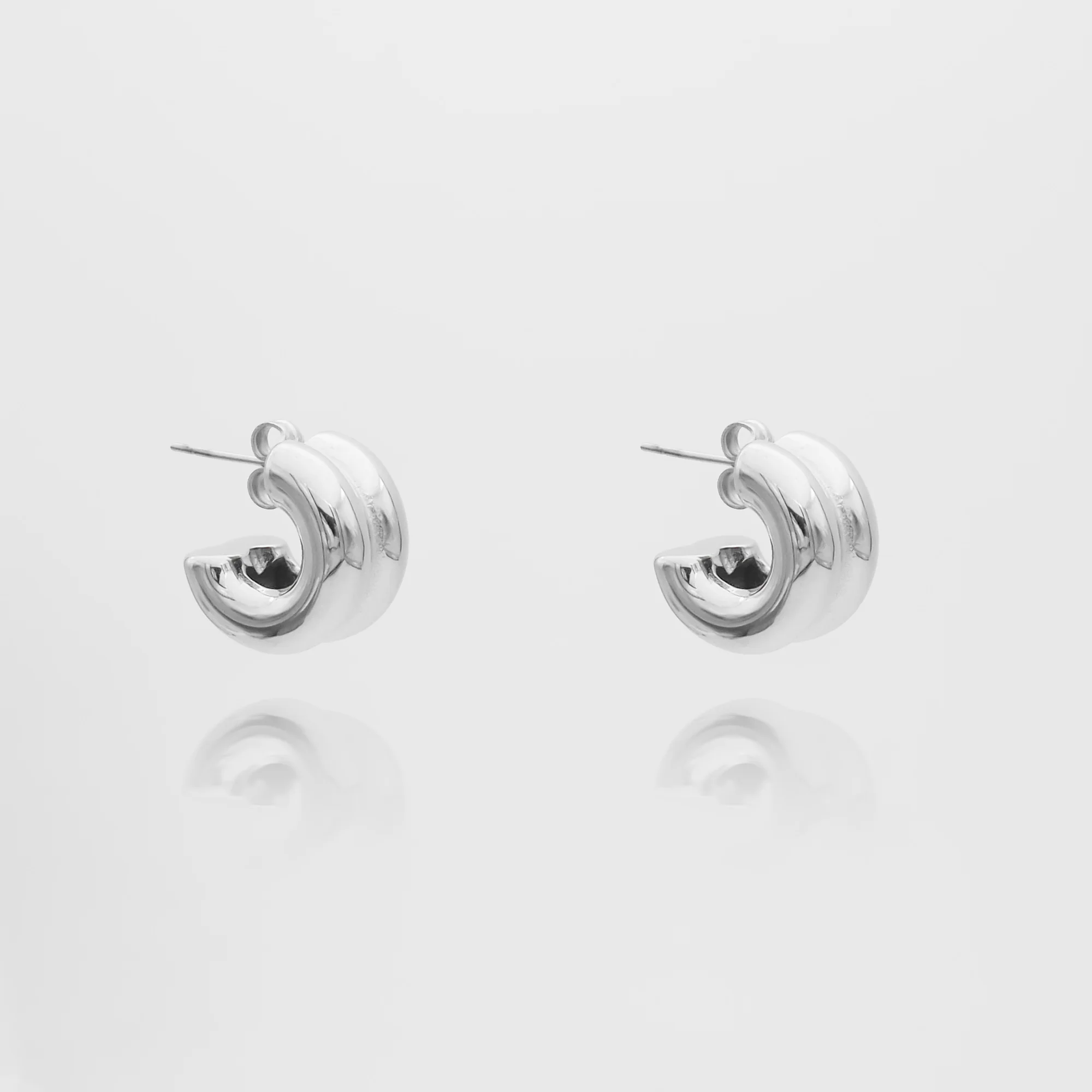 Bonnie Huggie Earrings - Image 10