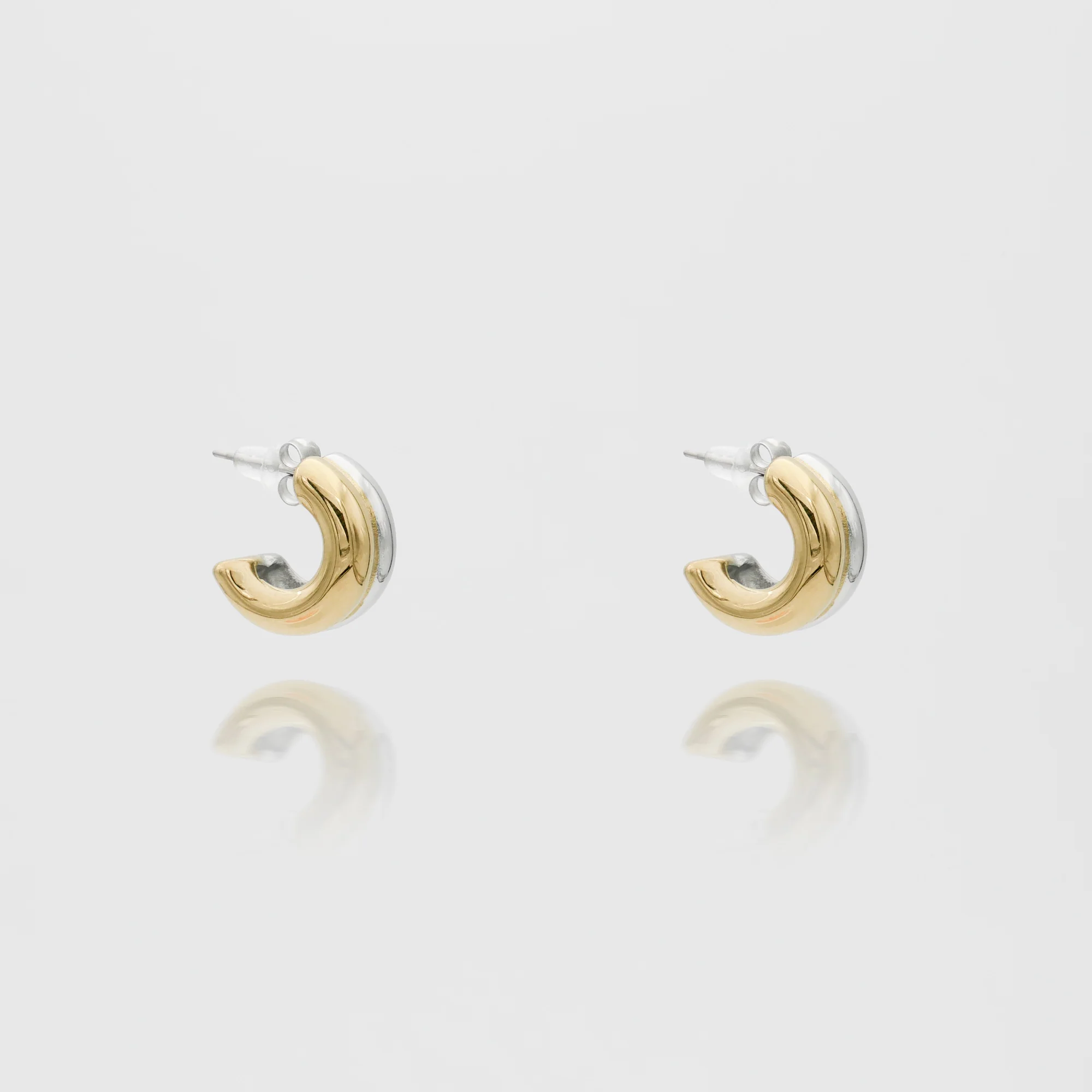 Bonnie Huggie Earrings - Image 11