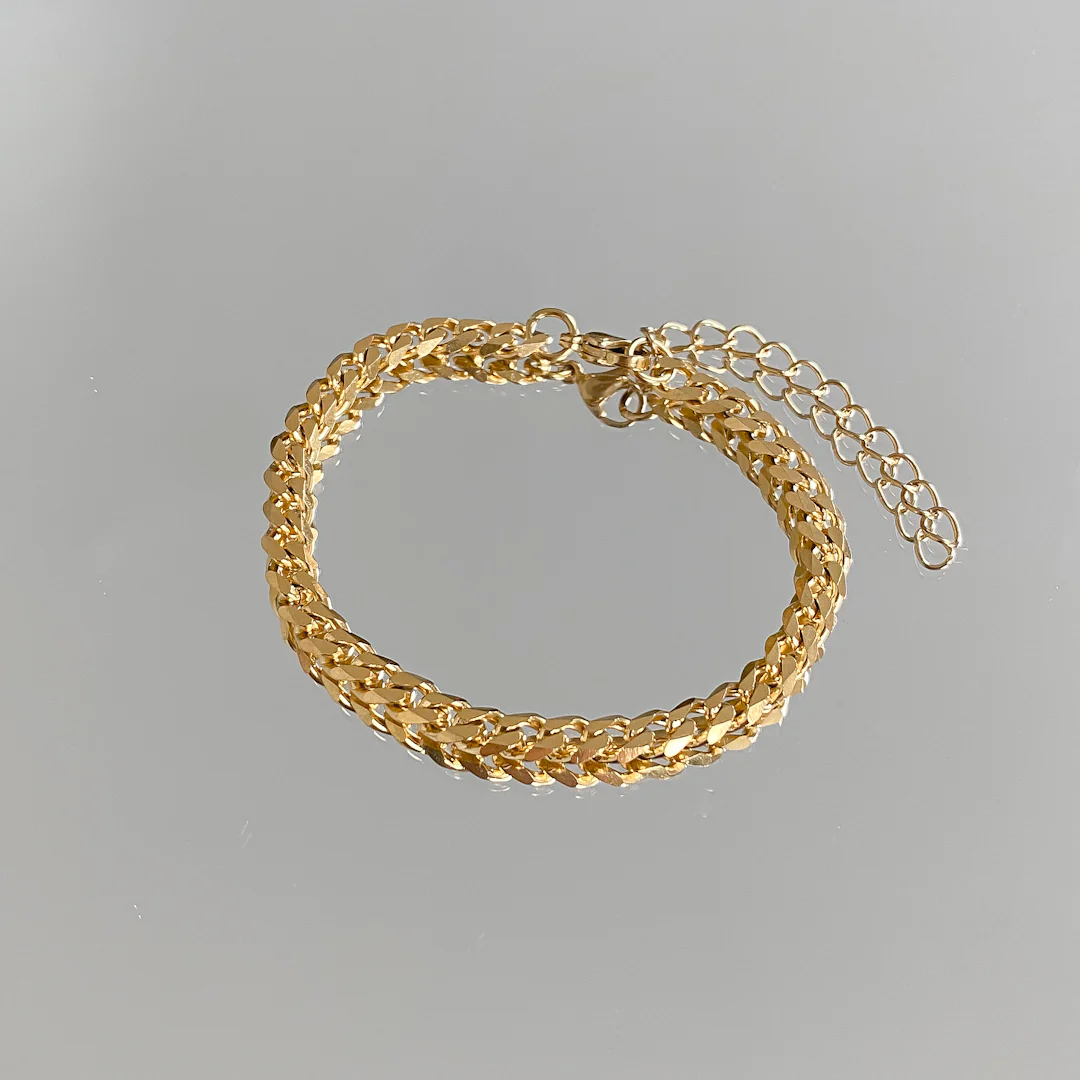 Classic Cuban Anklet Gold - Image 9