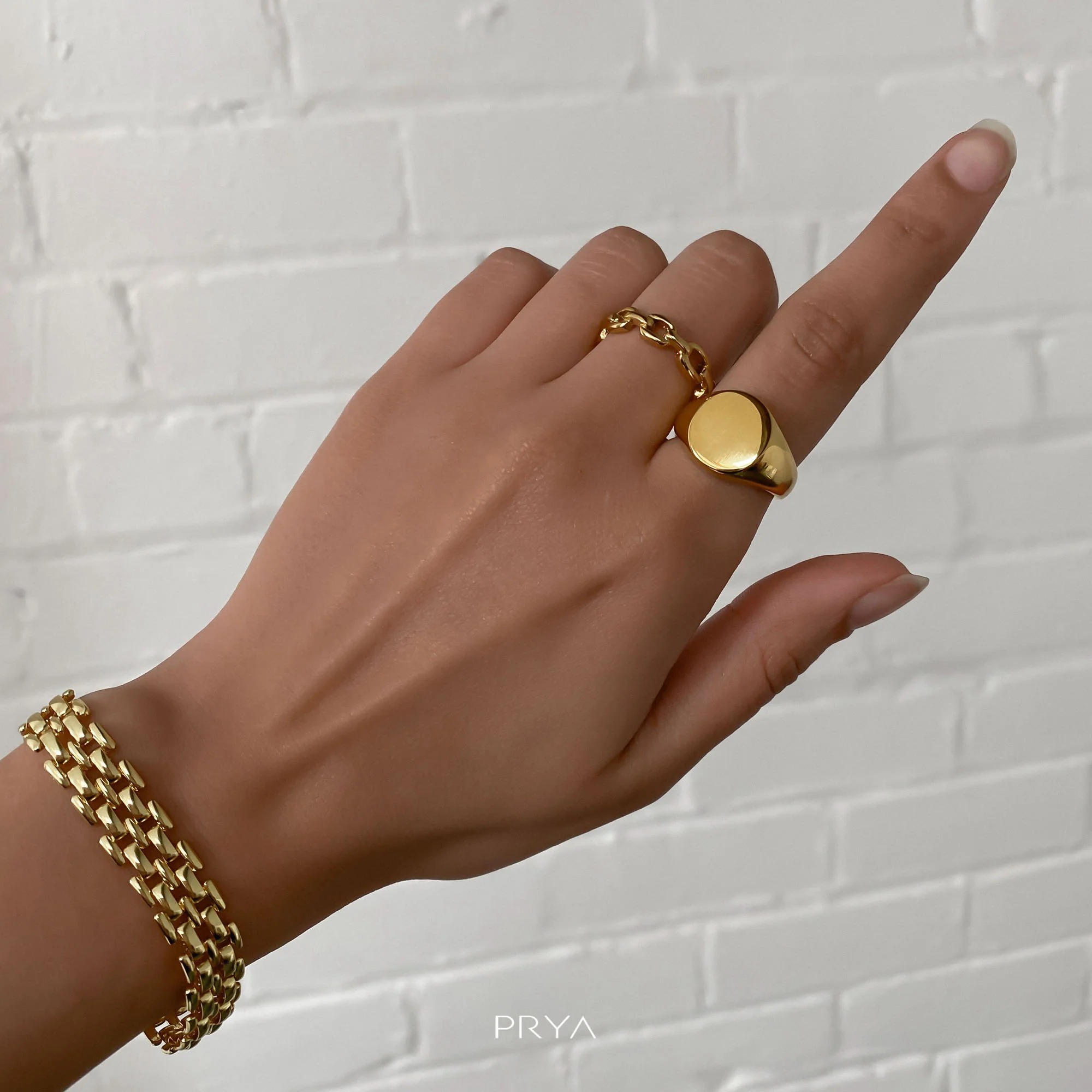 Classic Gold Signet Ring - Image 2