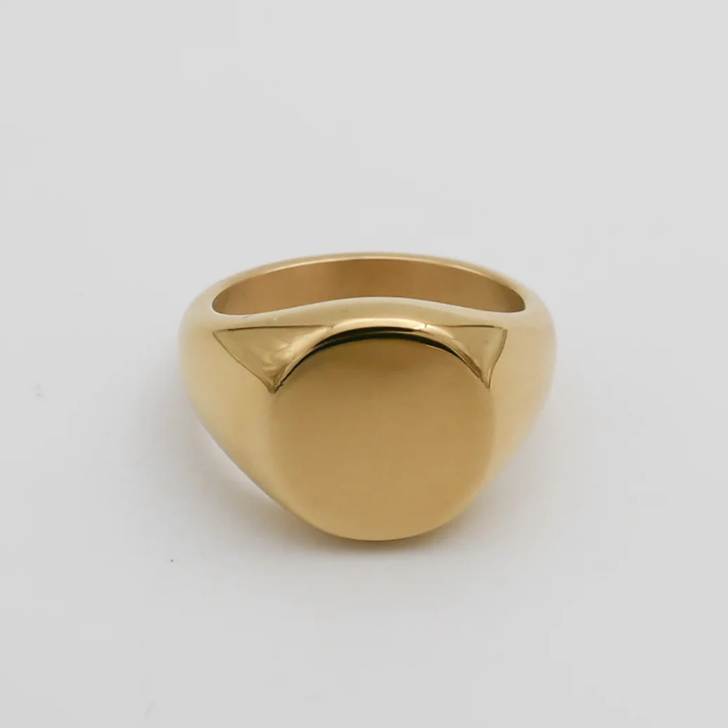 Classic Gold Signet Ring - Image 5