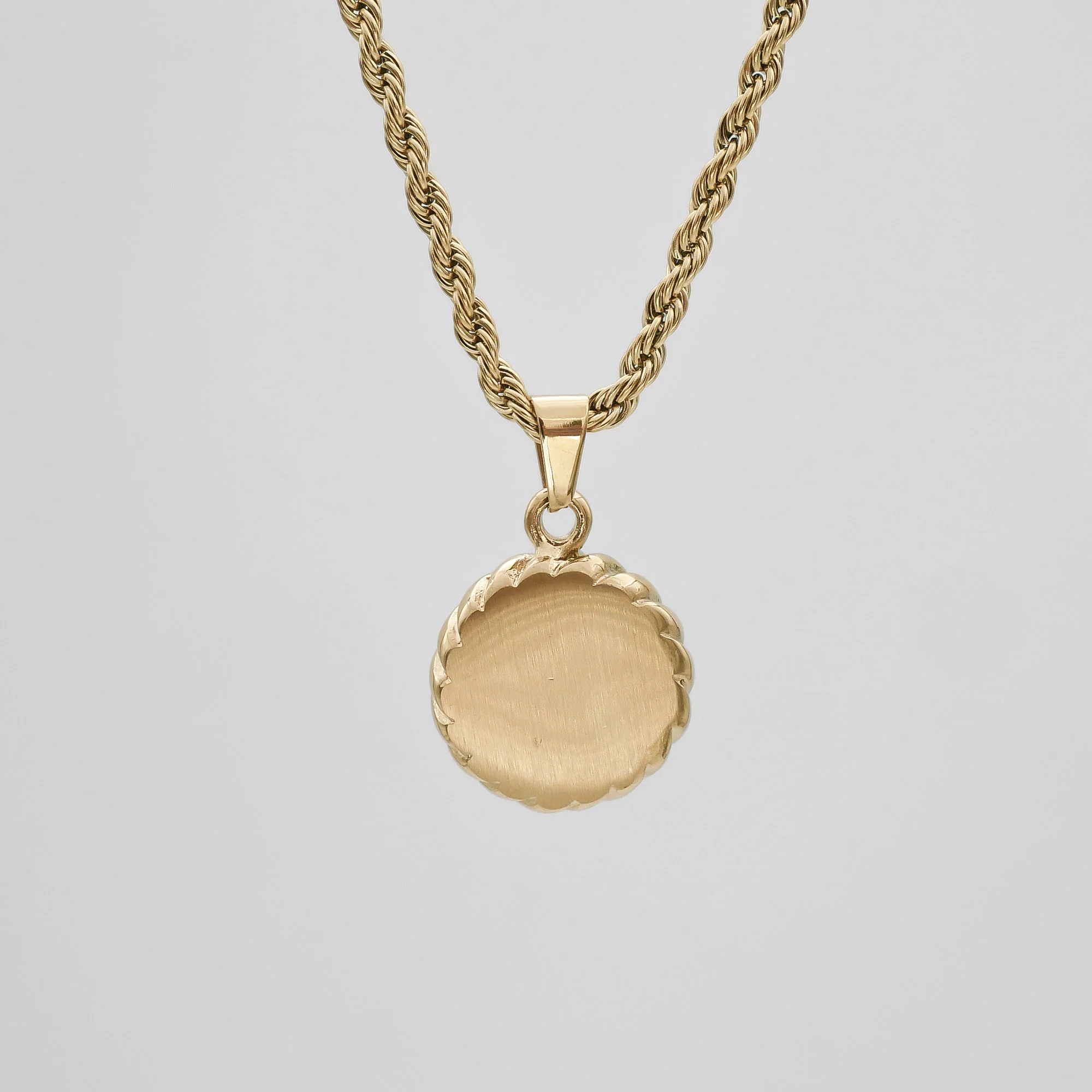 Esme Pearl Round Necklace - Image 5