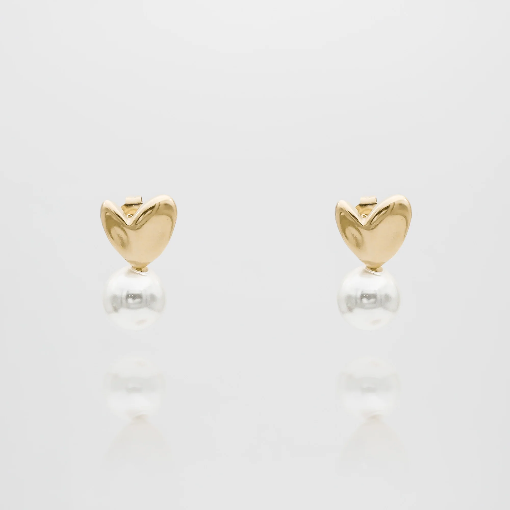 Demi Heart & Pearl Earrings