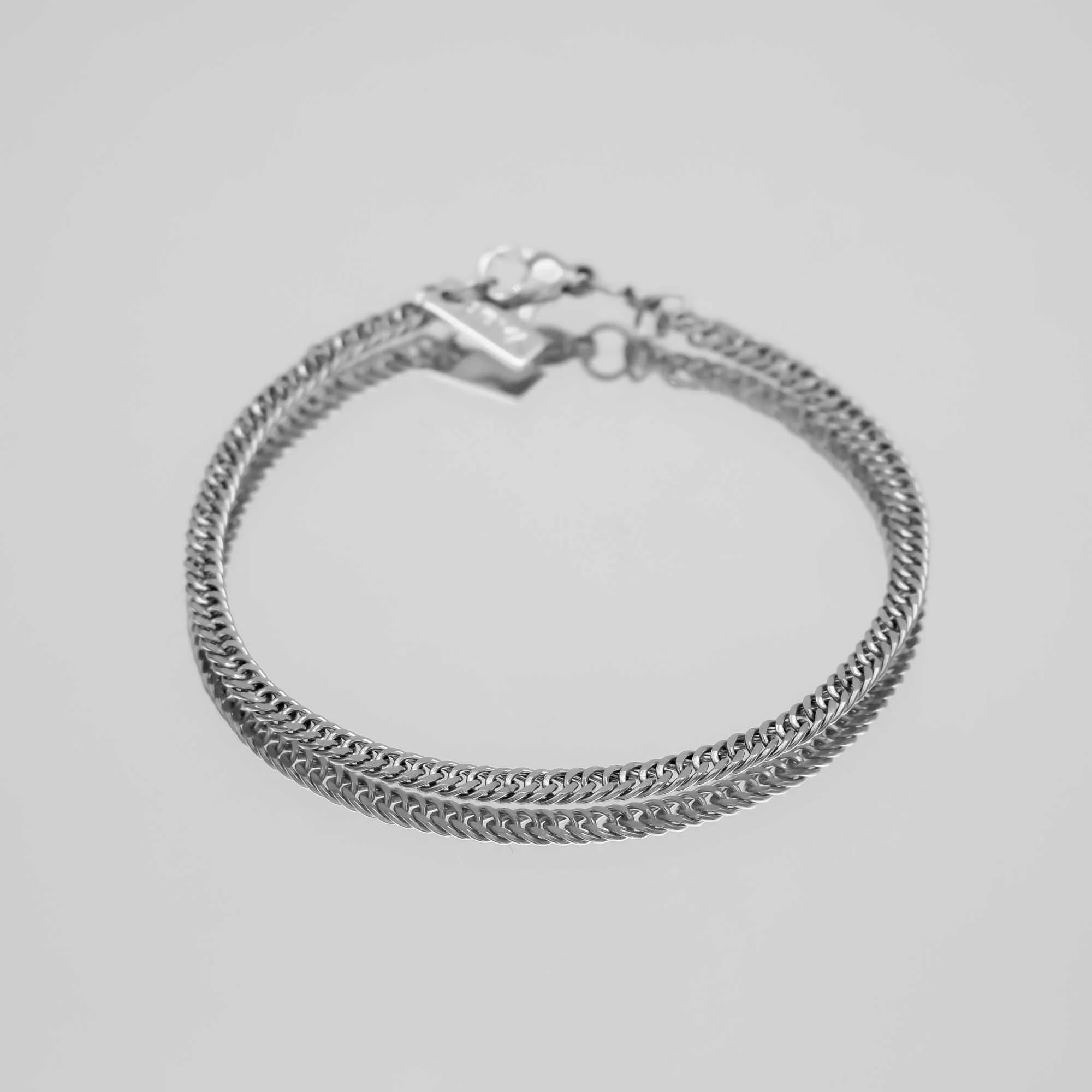 Double Link Curb Chain Bracelet - Image 3