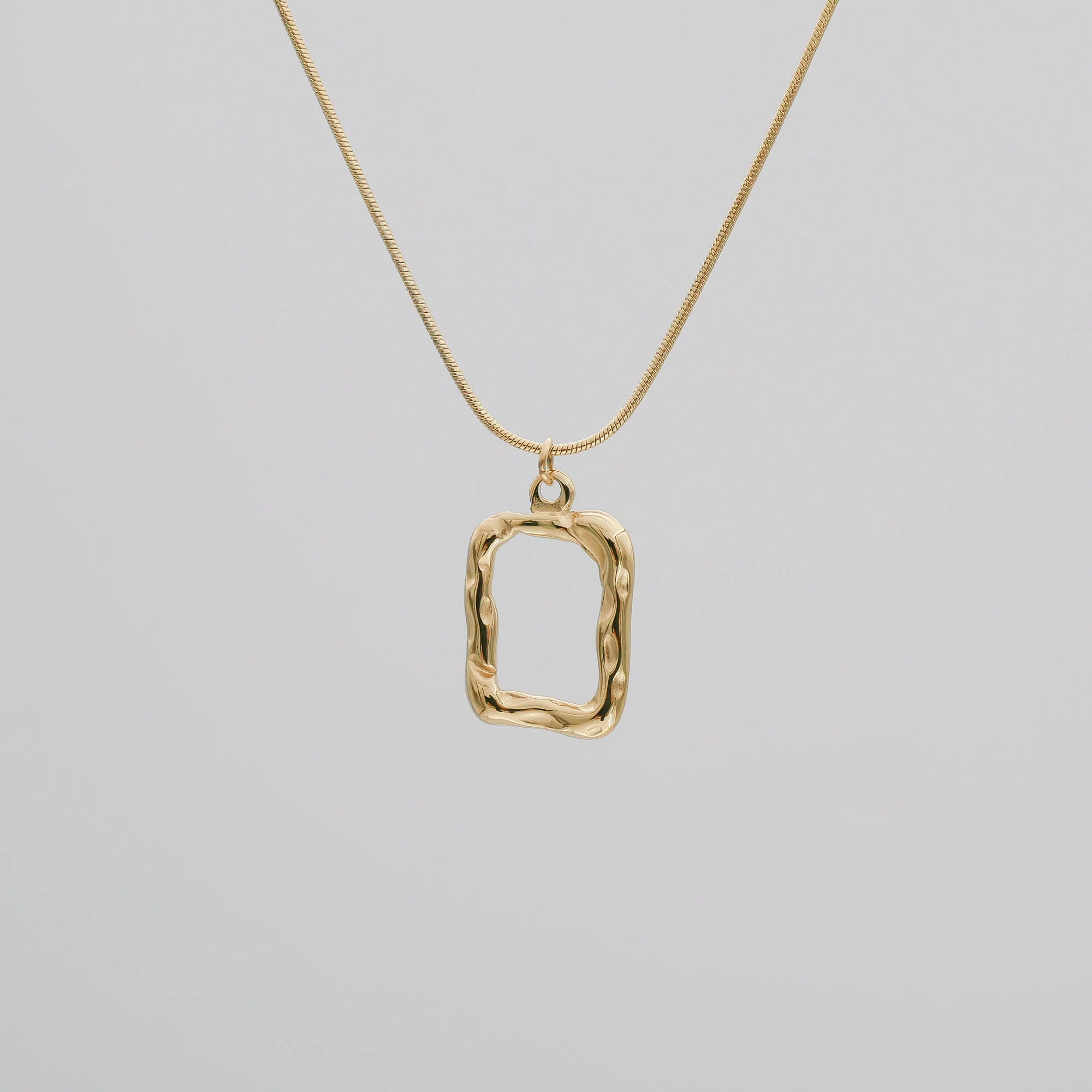 Elise Pendant Necklace