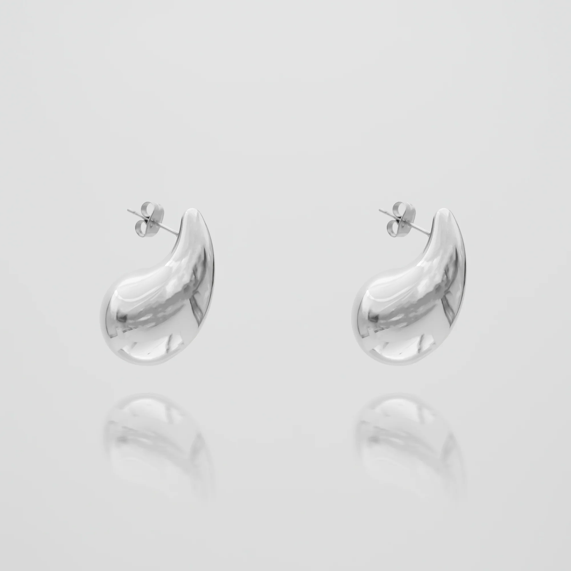 Ella Drop Earrings - Image 10
