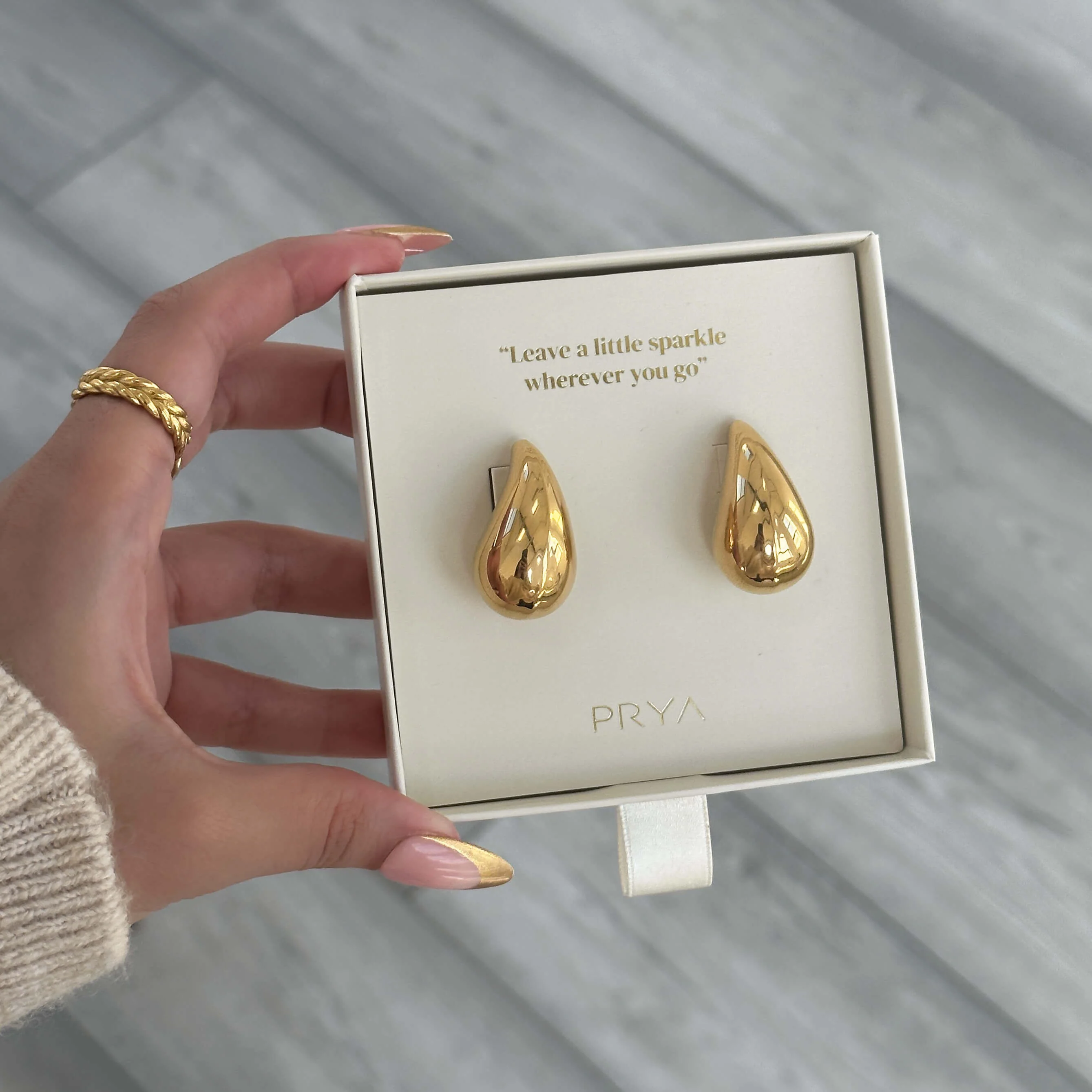 Ella Drop Earrings - Image 3