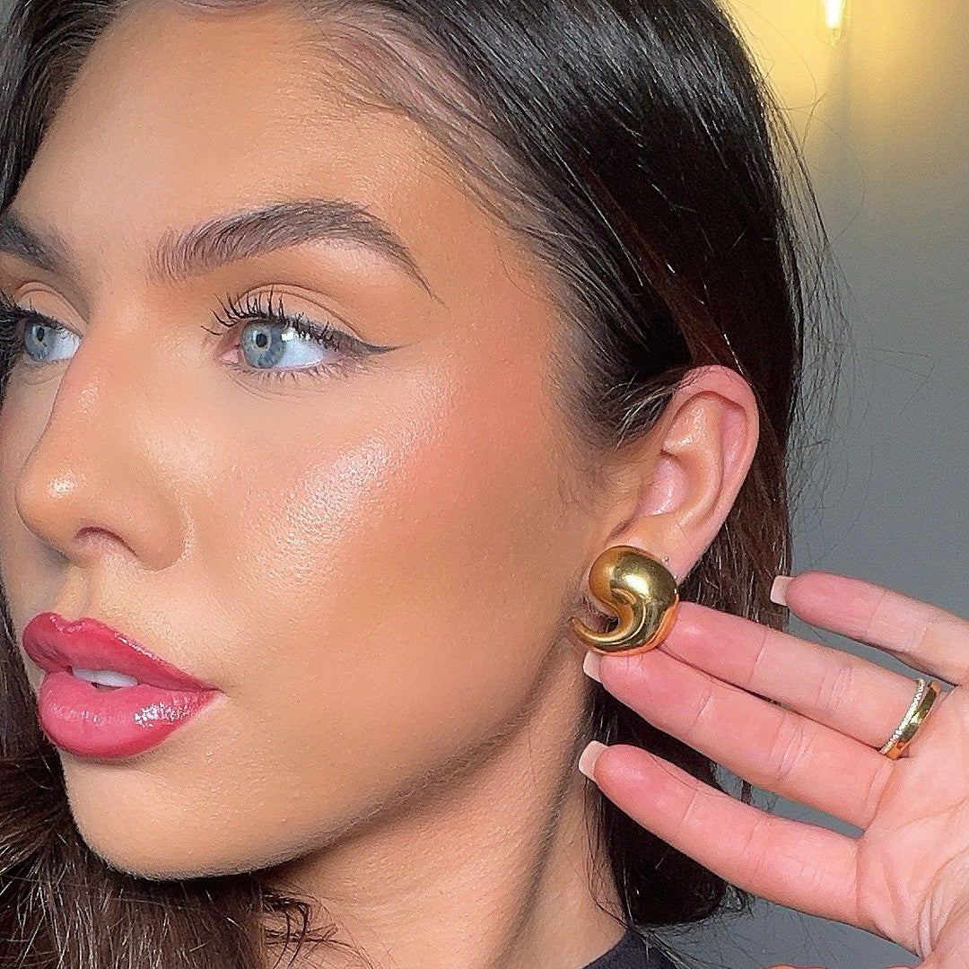 Fia Earrings - Image 2