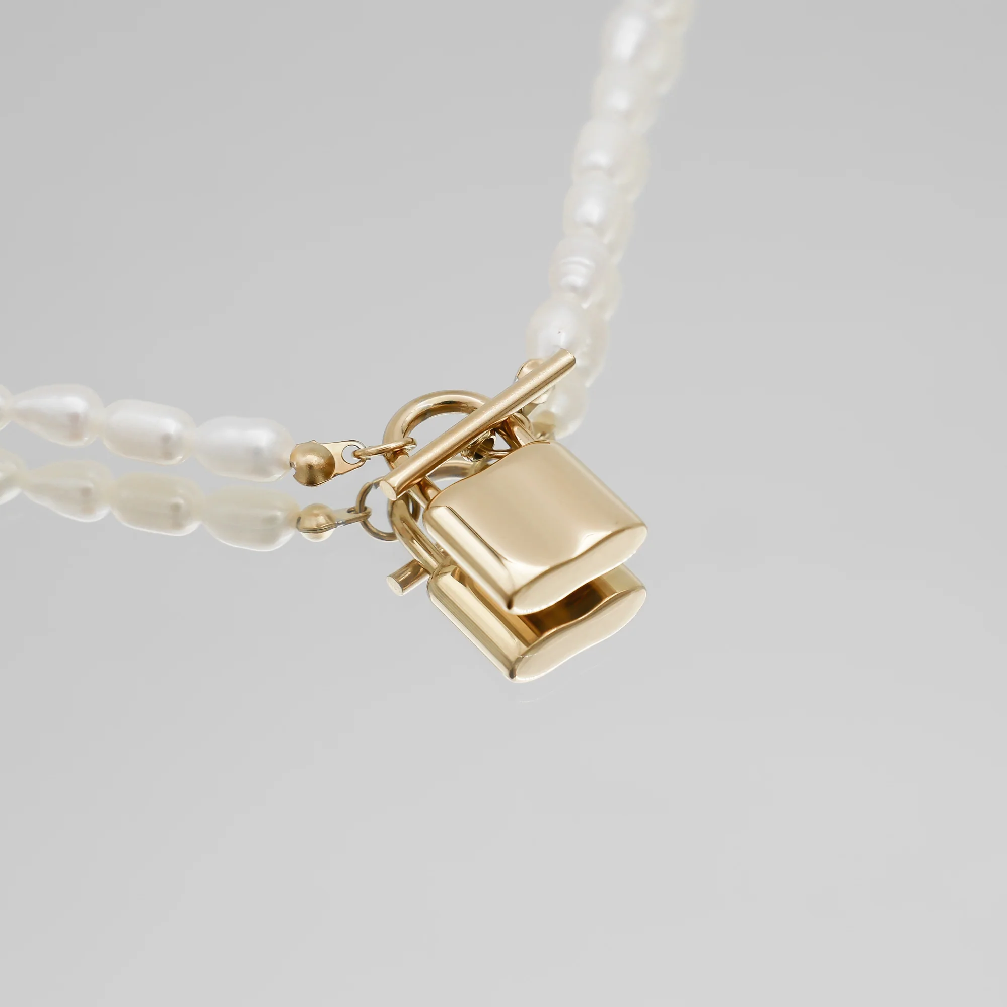 Freya Pearl Lock Necklace - Image 6