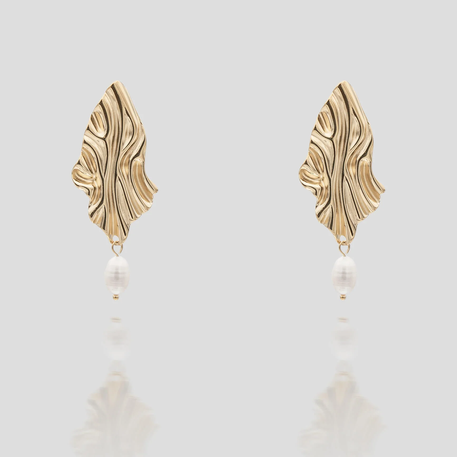 Inaya Textured Pearl Earrings