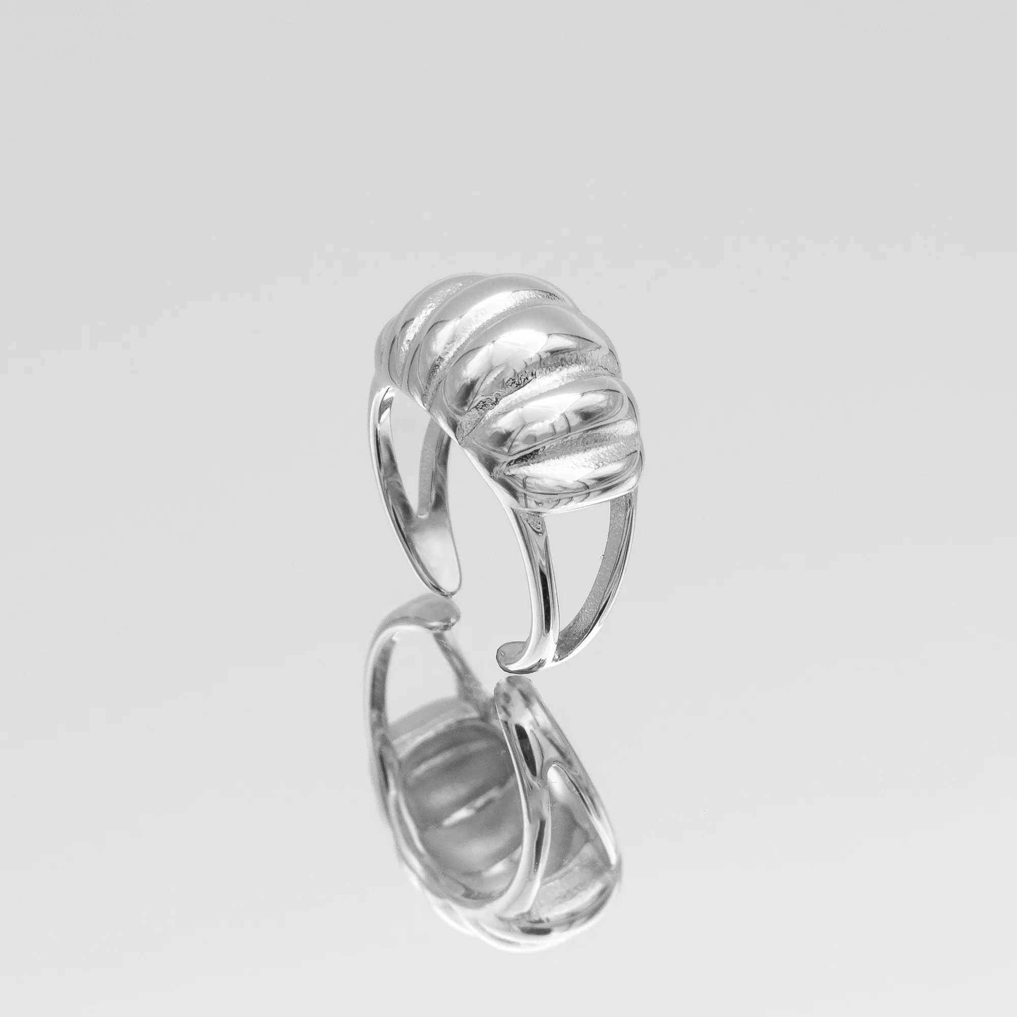 Inez Chunky Dome Ring - Image 7