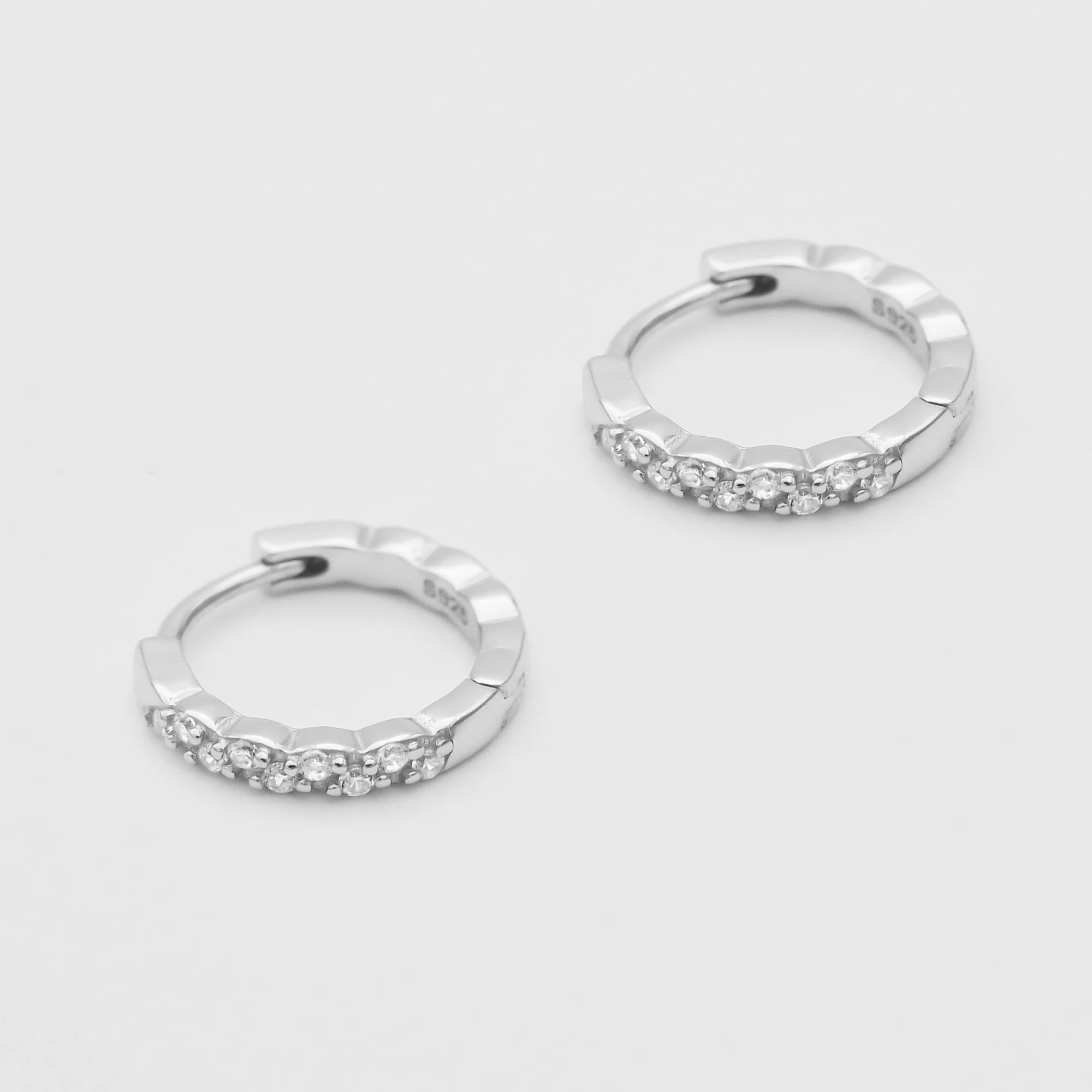 Kasia Huggie Earrings - Image 3