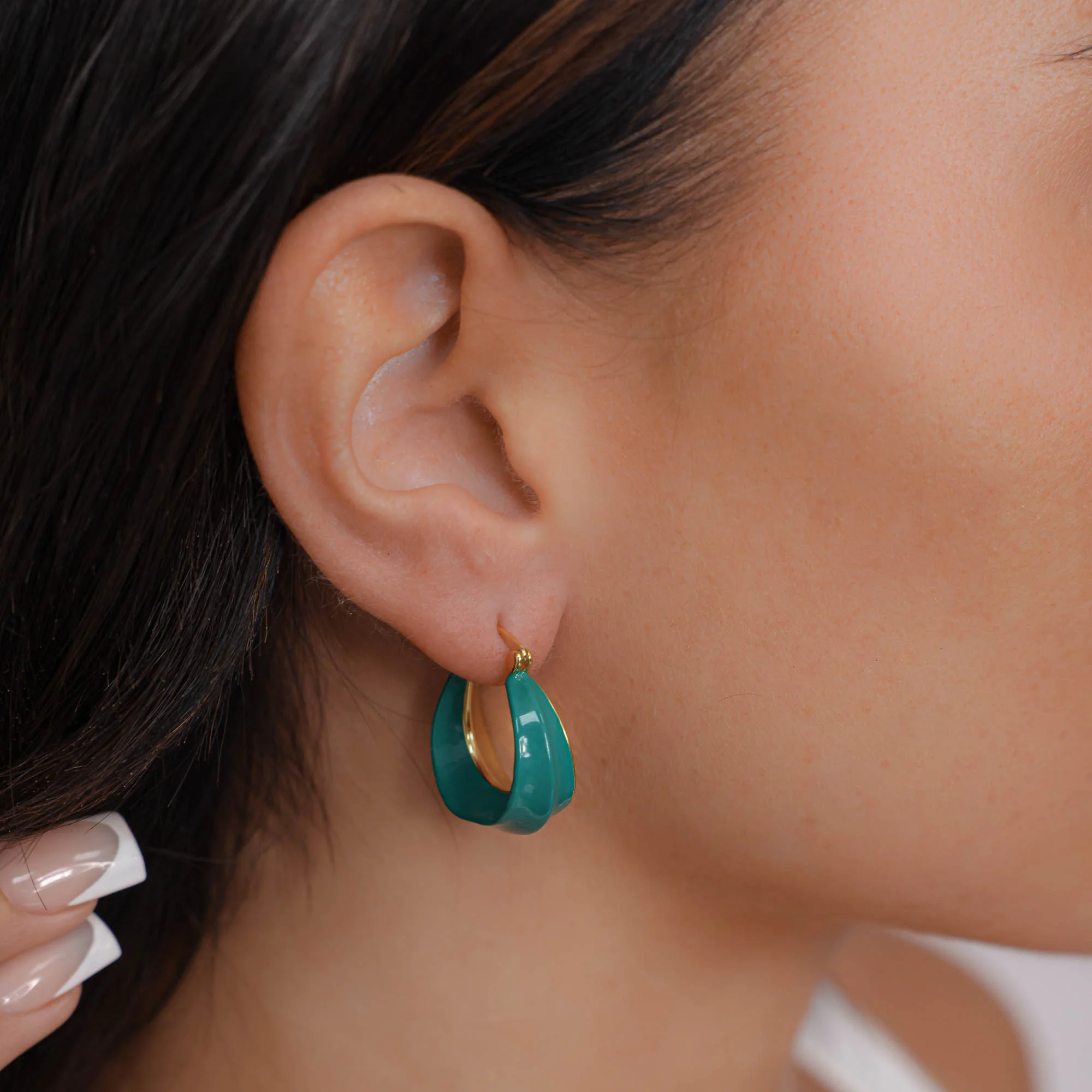 Katia Earrings Emerald - Image 2