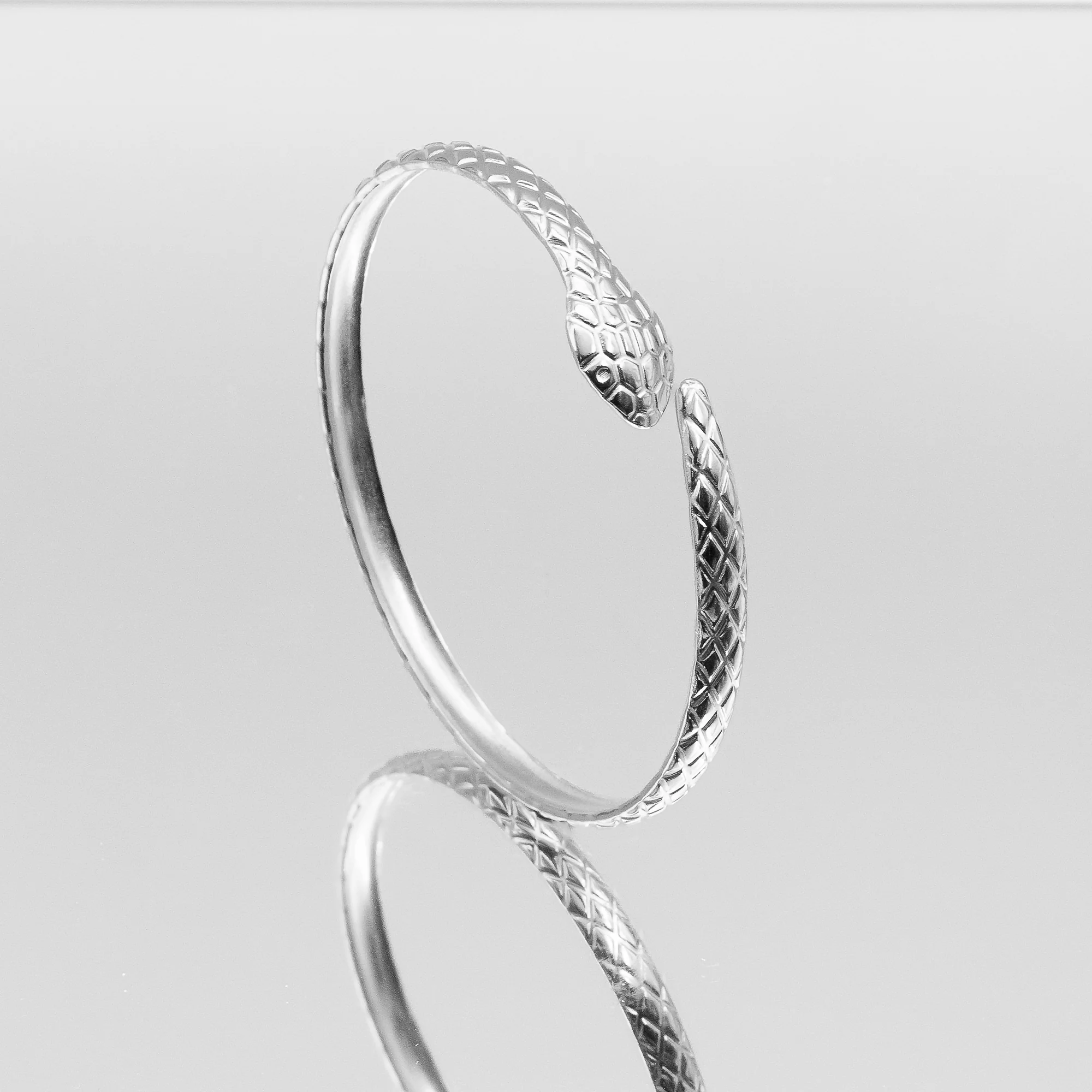 Kia Snake Bangle - Image 4