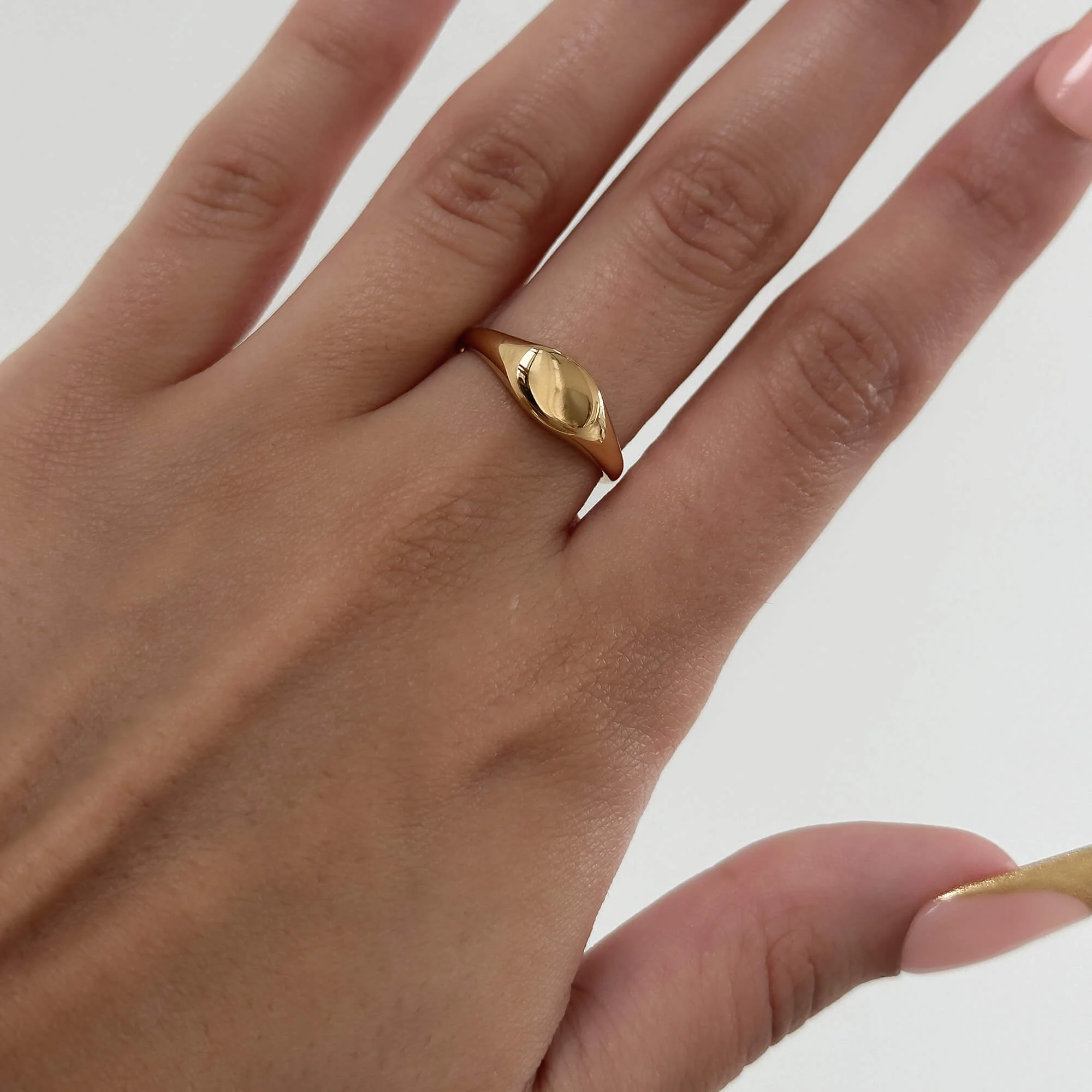 Kiara Signet Ring - Image 4