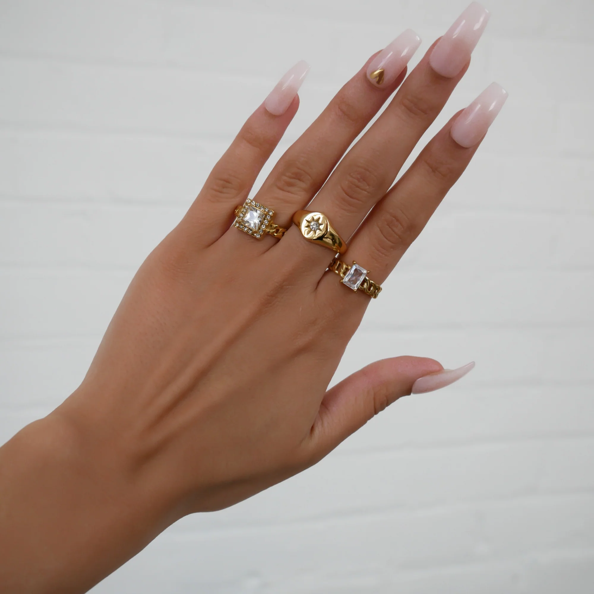 Laria Cuban Ring - Image 4