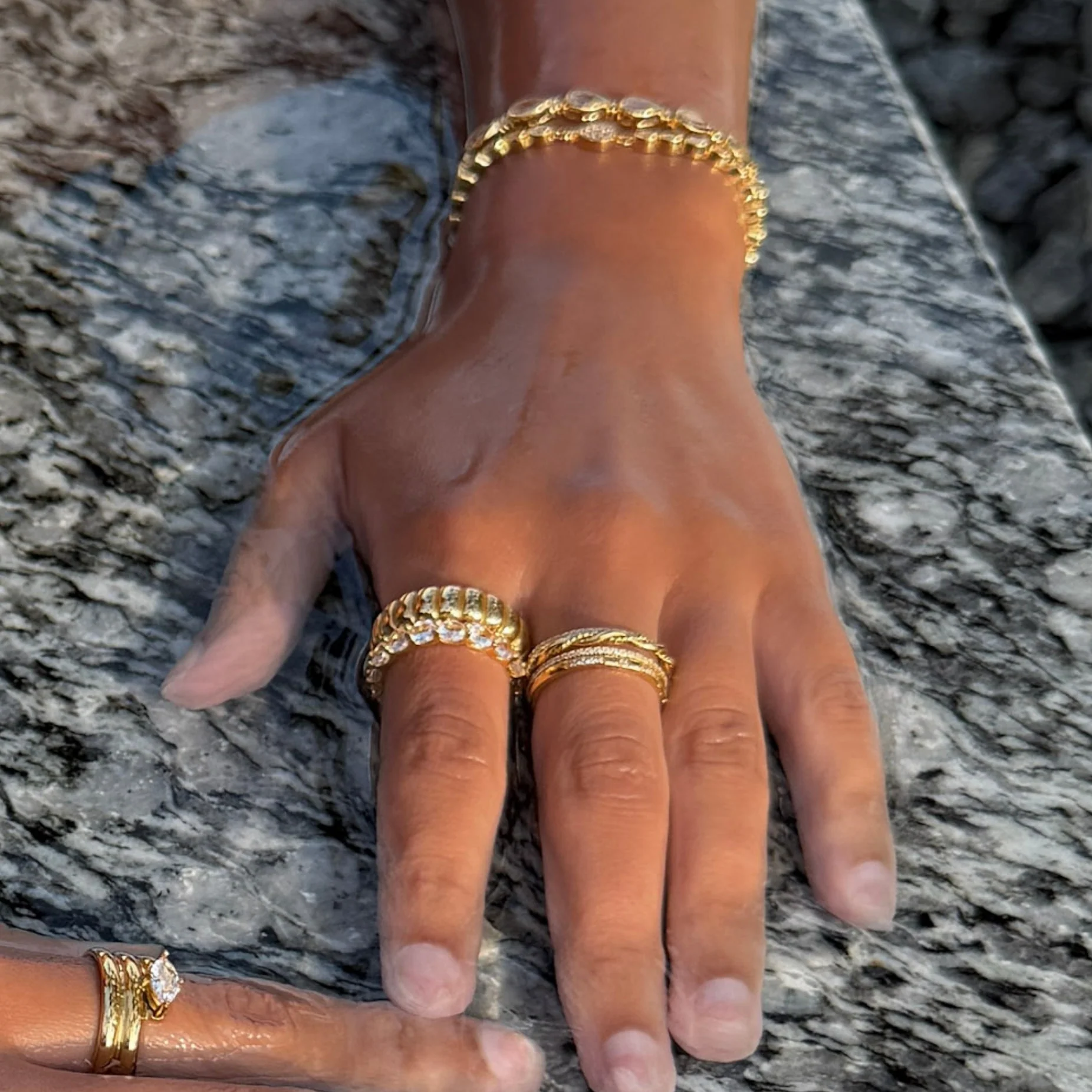 Aicha Twisted Ring - Image 7