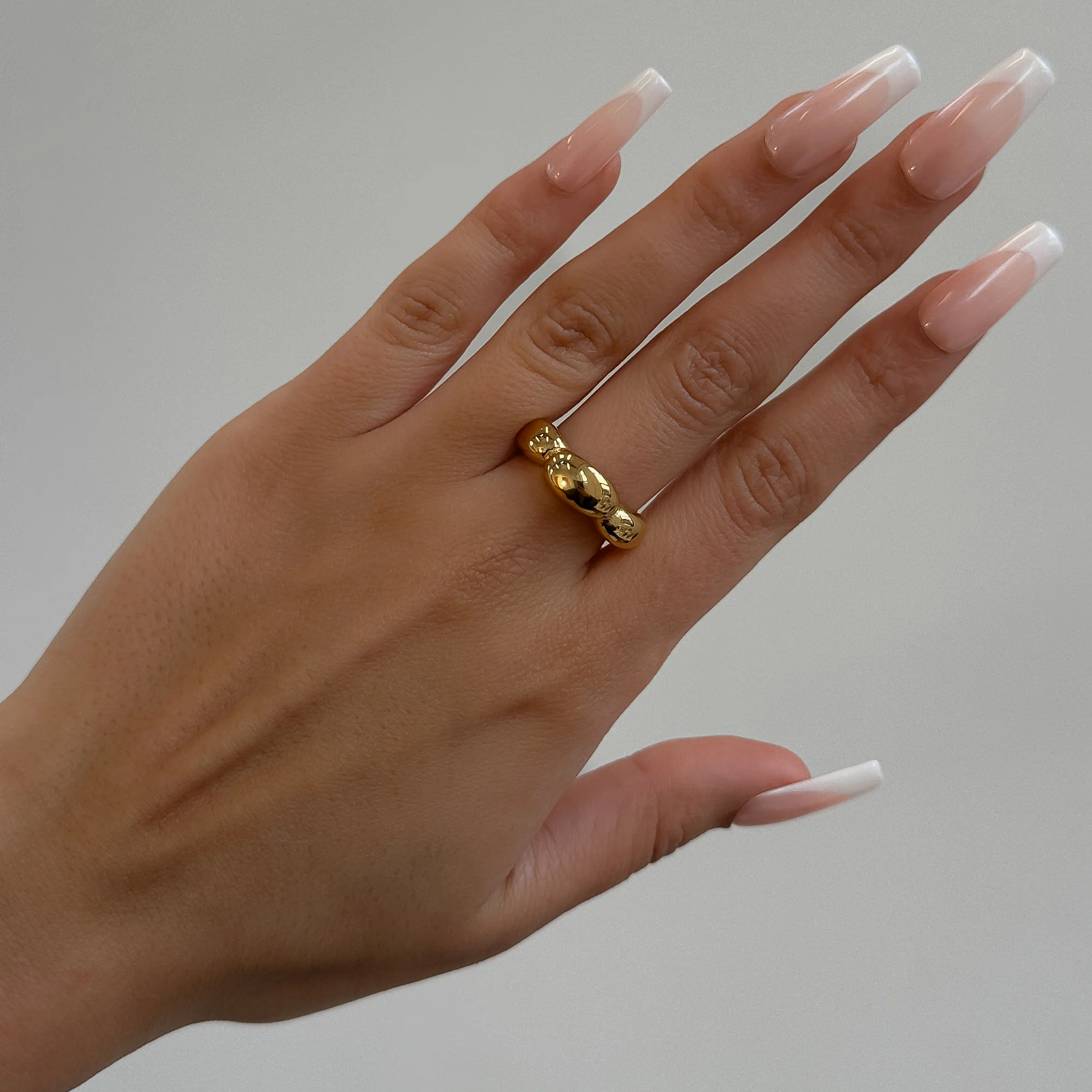 Lia Bubble Band Ring - Image 6