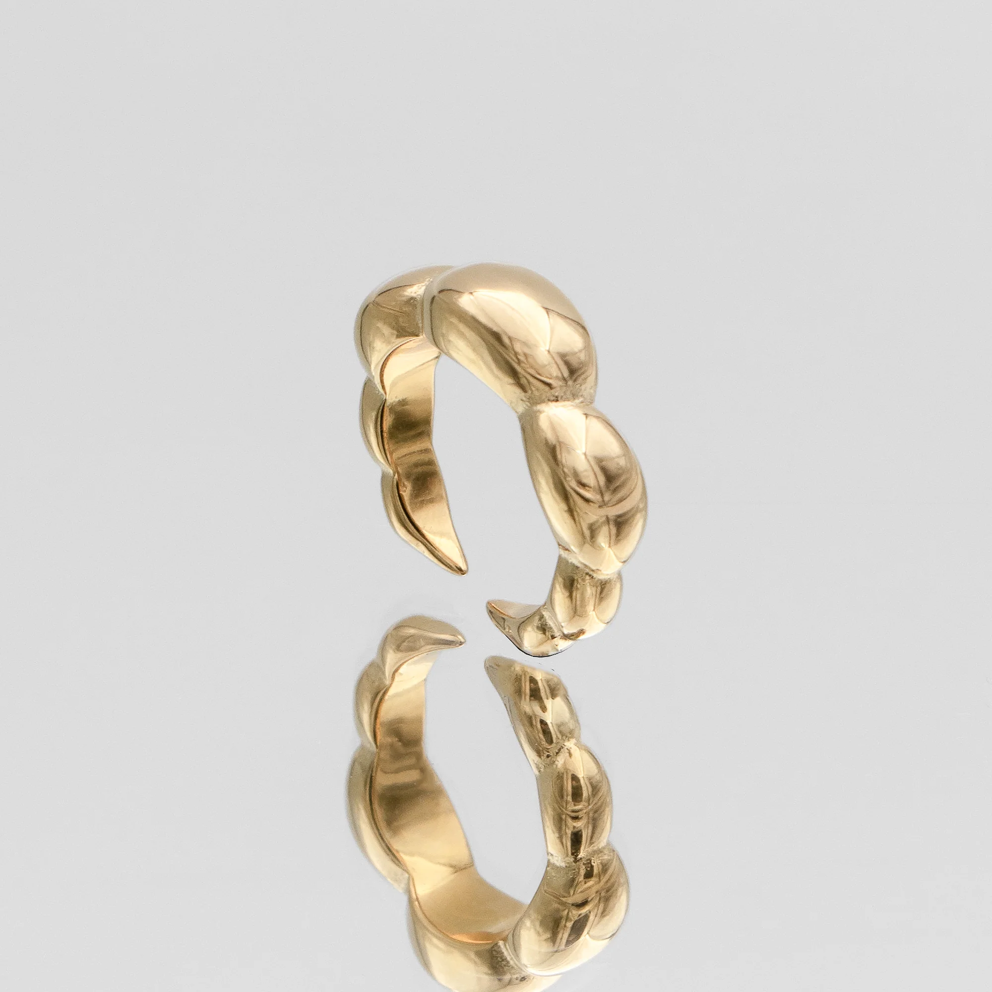 Lia Bubble Band Ring - Image 7
