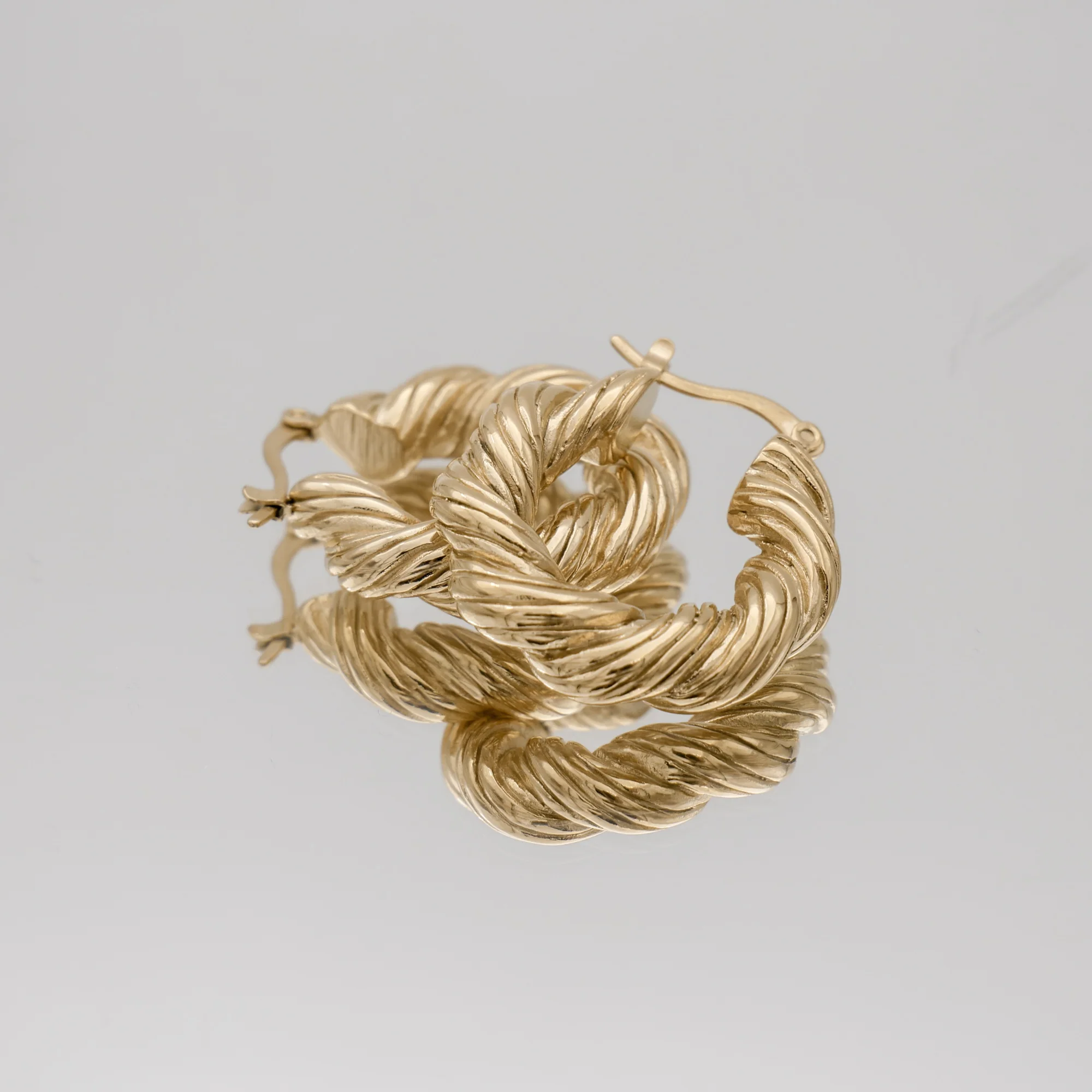 Lucie Twist Earrings - Image 2