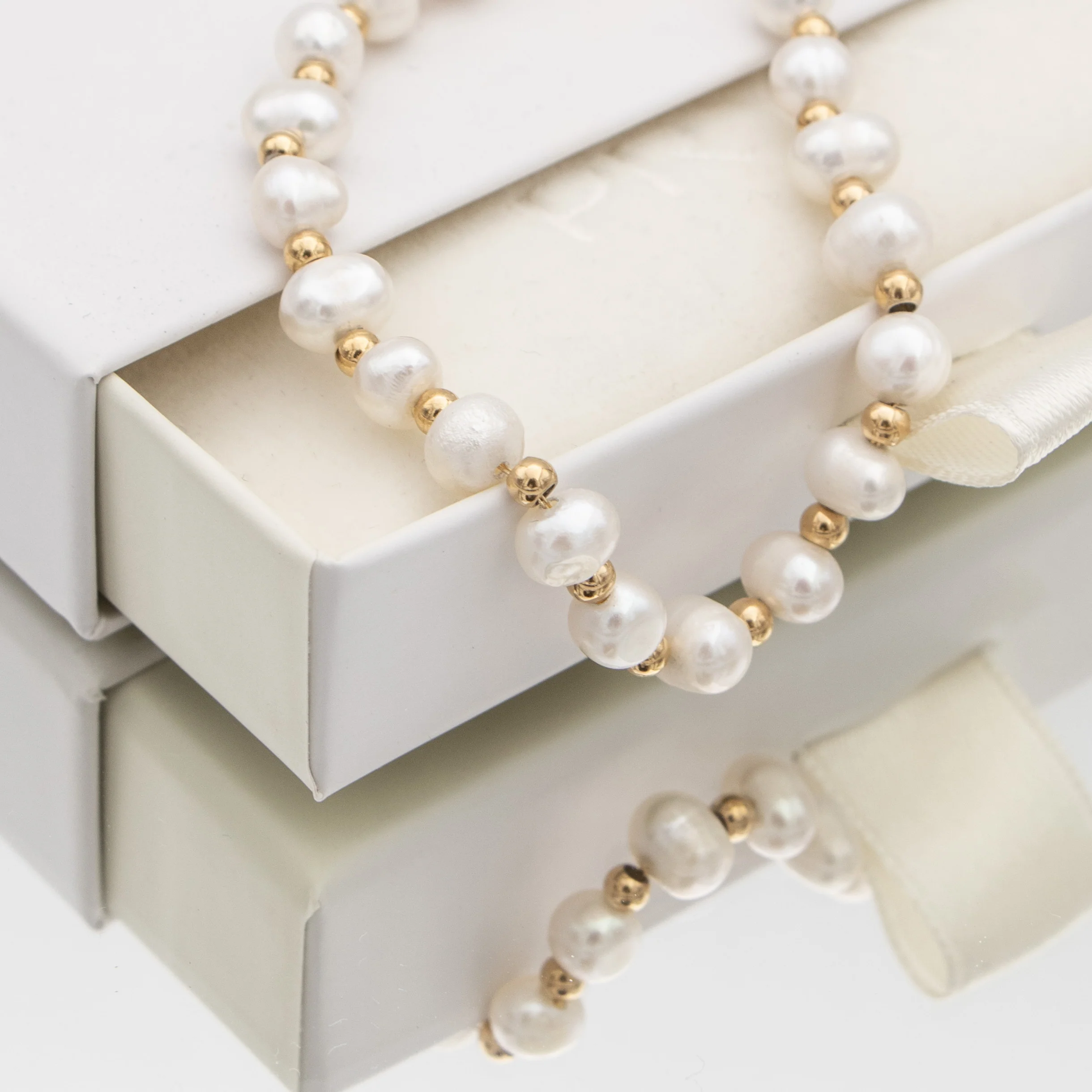 Nadia Pearl Bead Bracelet - Image 5