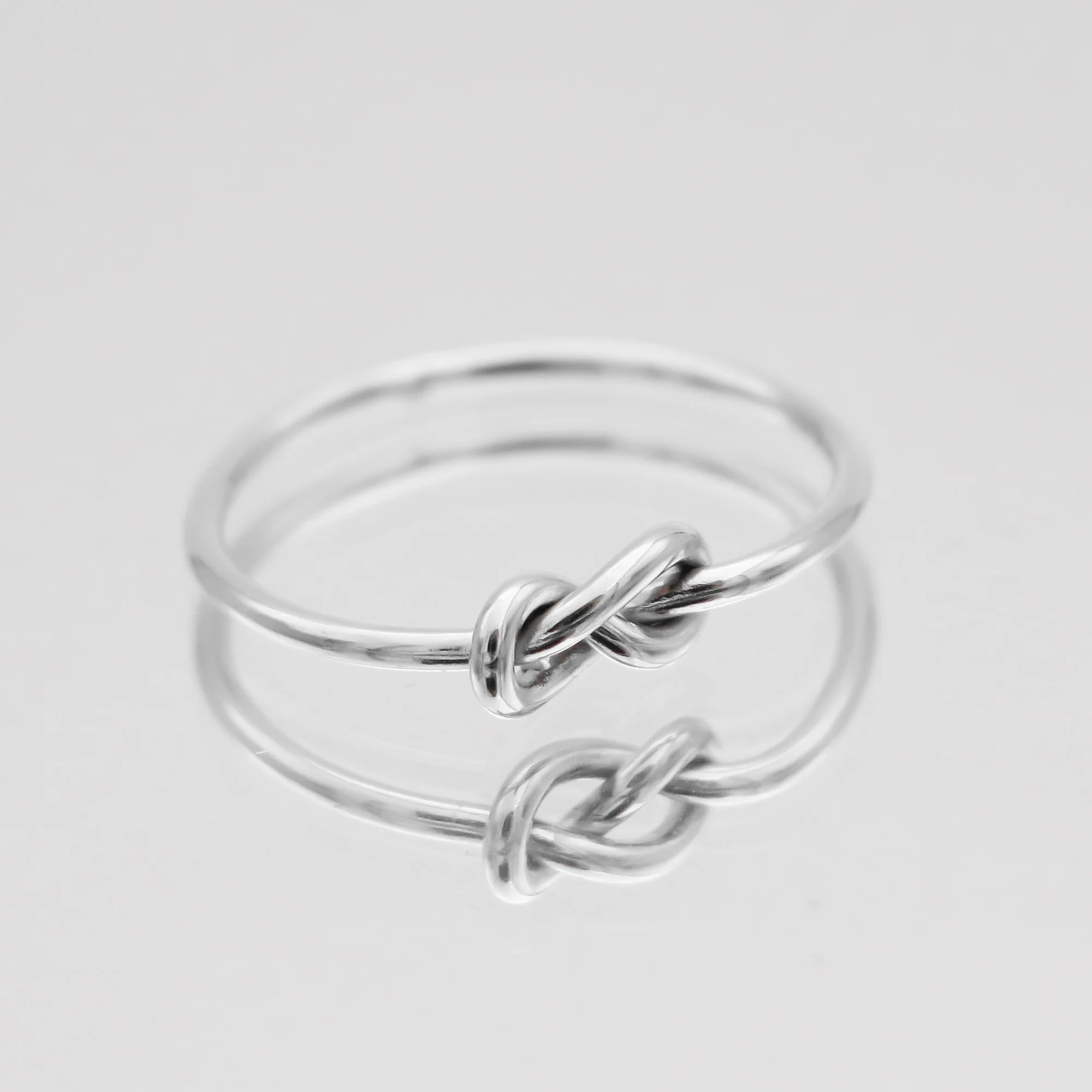 Noelle Knot Ring - Image 2