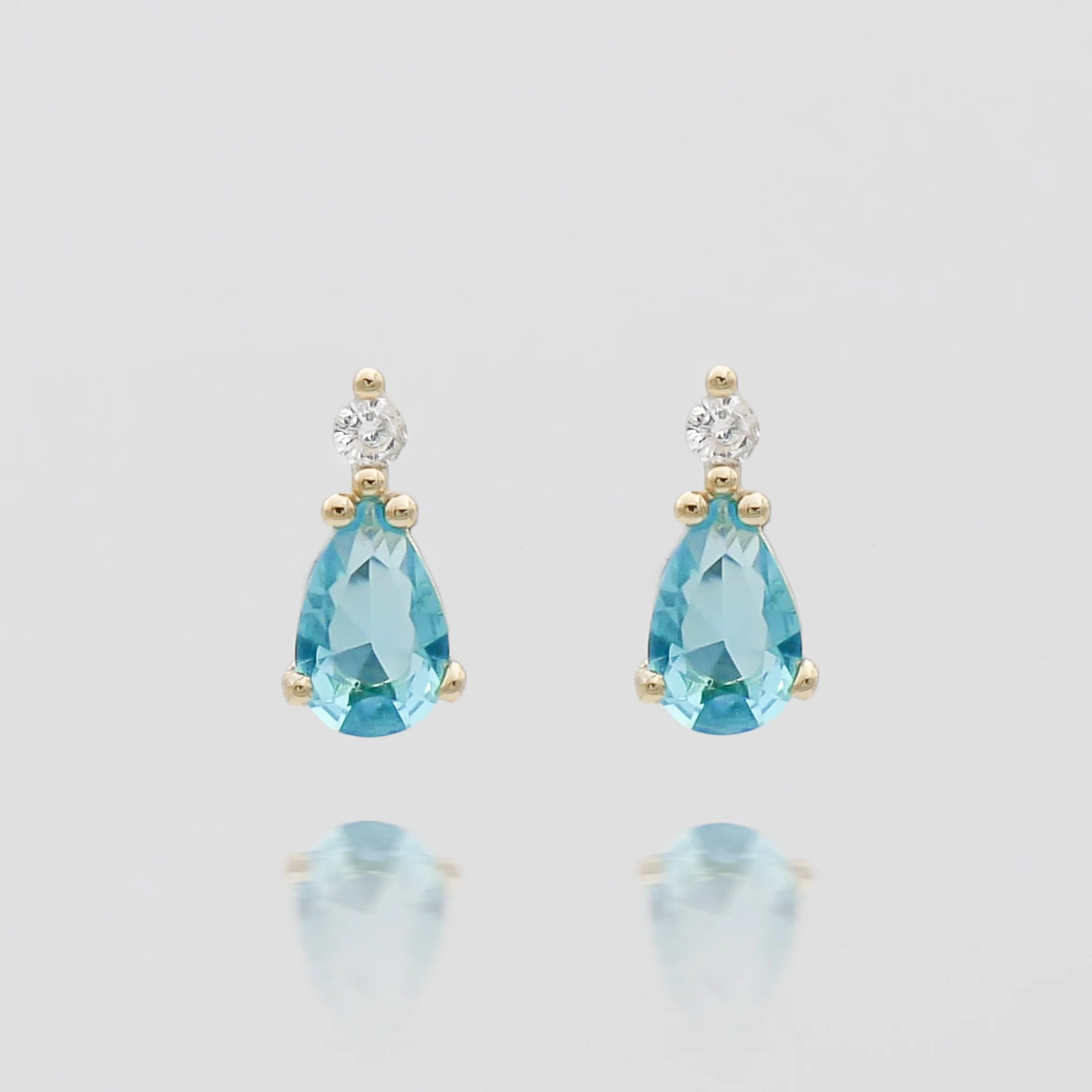Nora Stud Earrings - Image 3