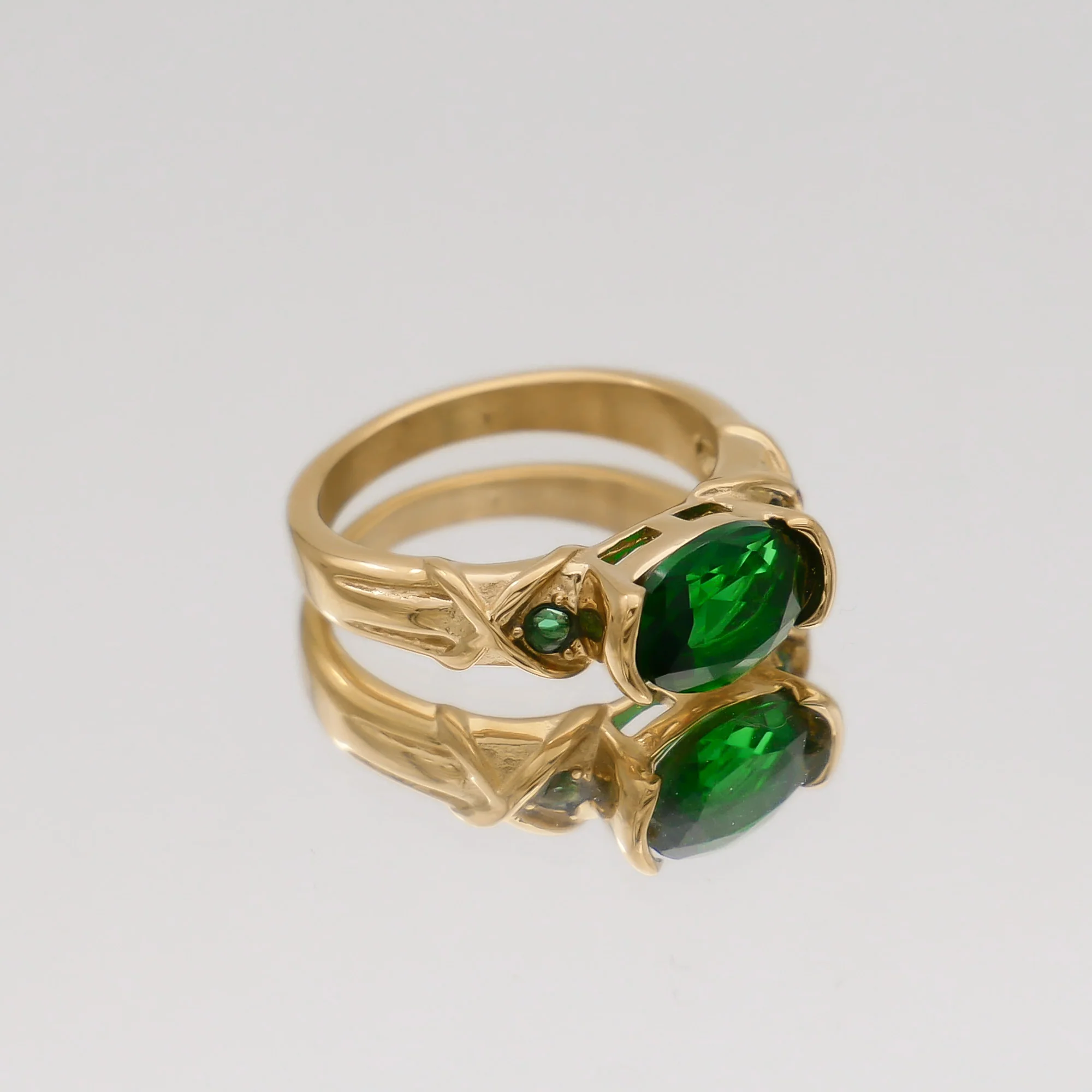 Nyra Gemstone Ring - Image 5
