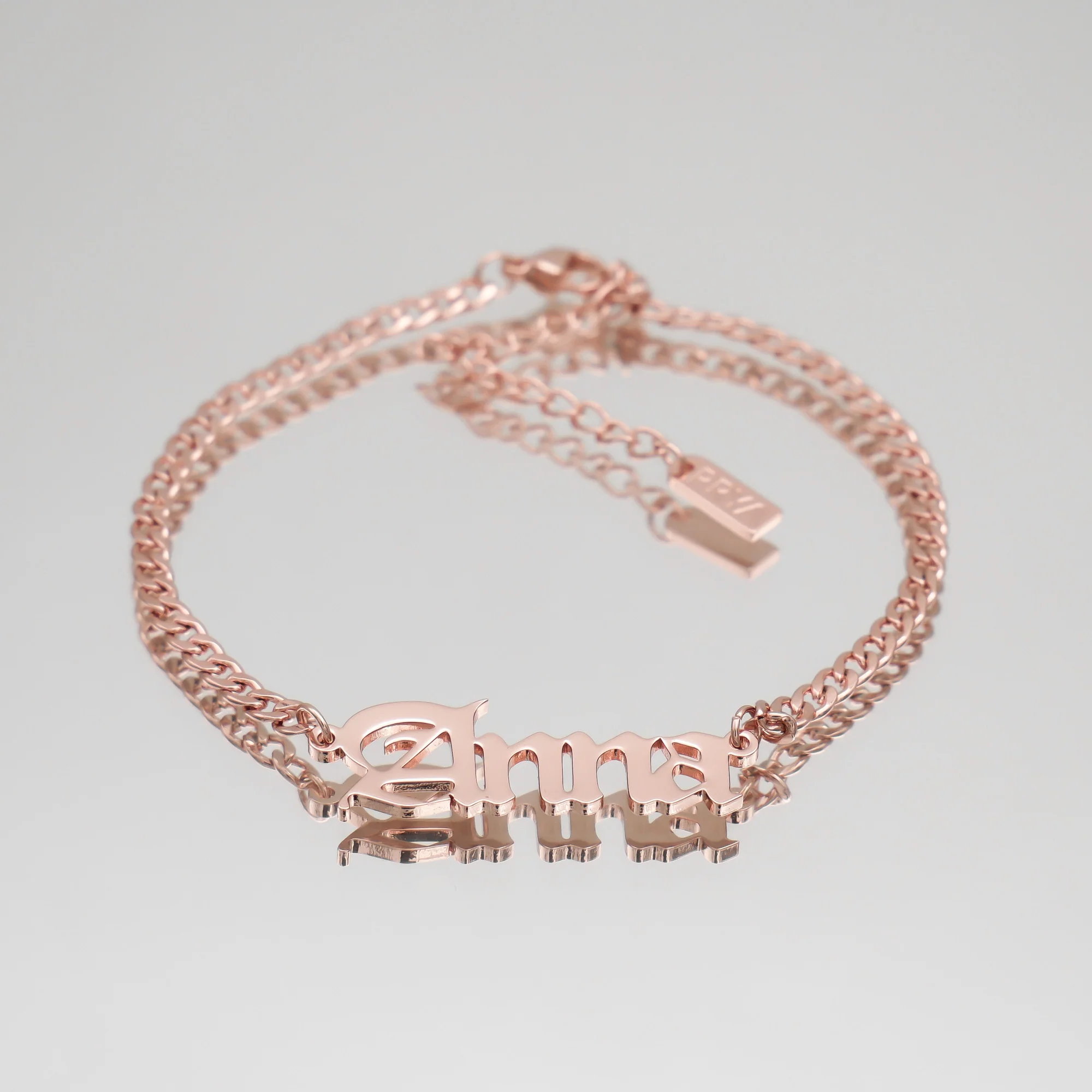 Old English Custom Name Anklet - Image 3