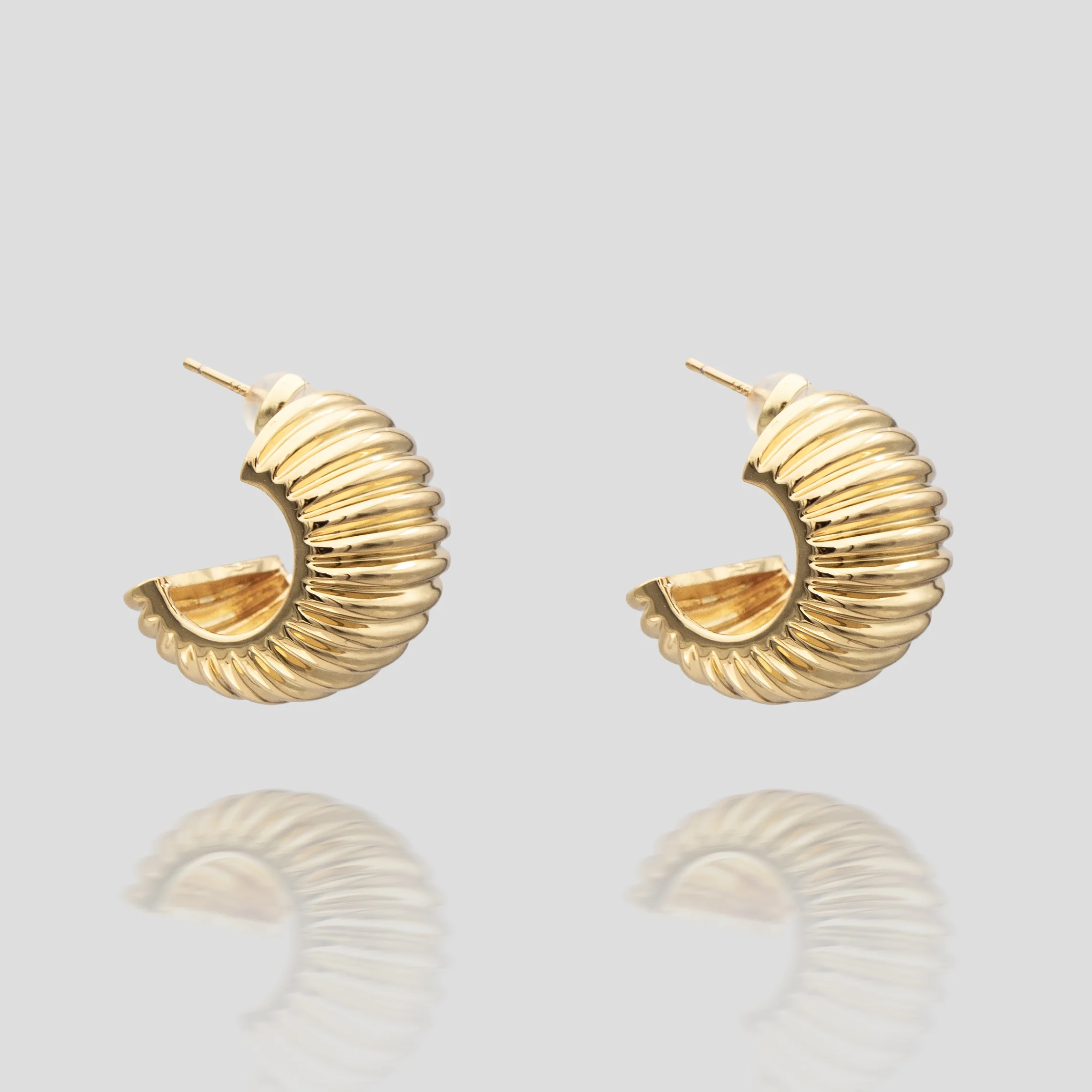 Raisa Ribbed Earrings - Image 6