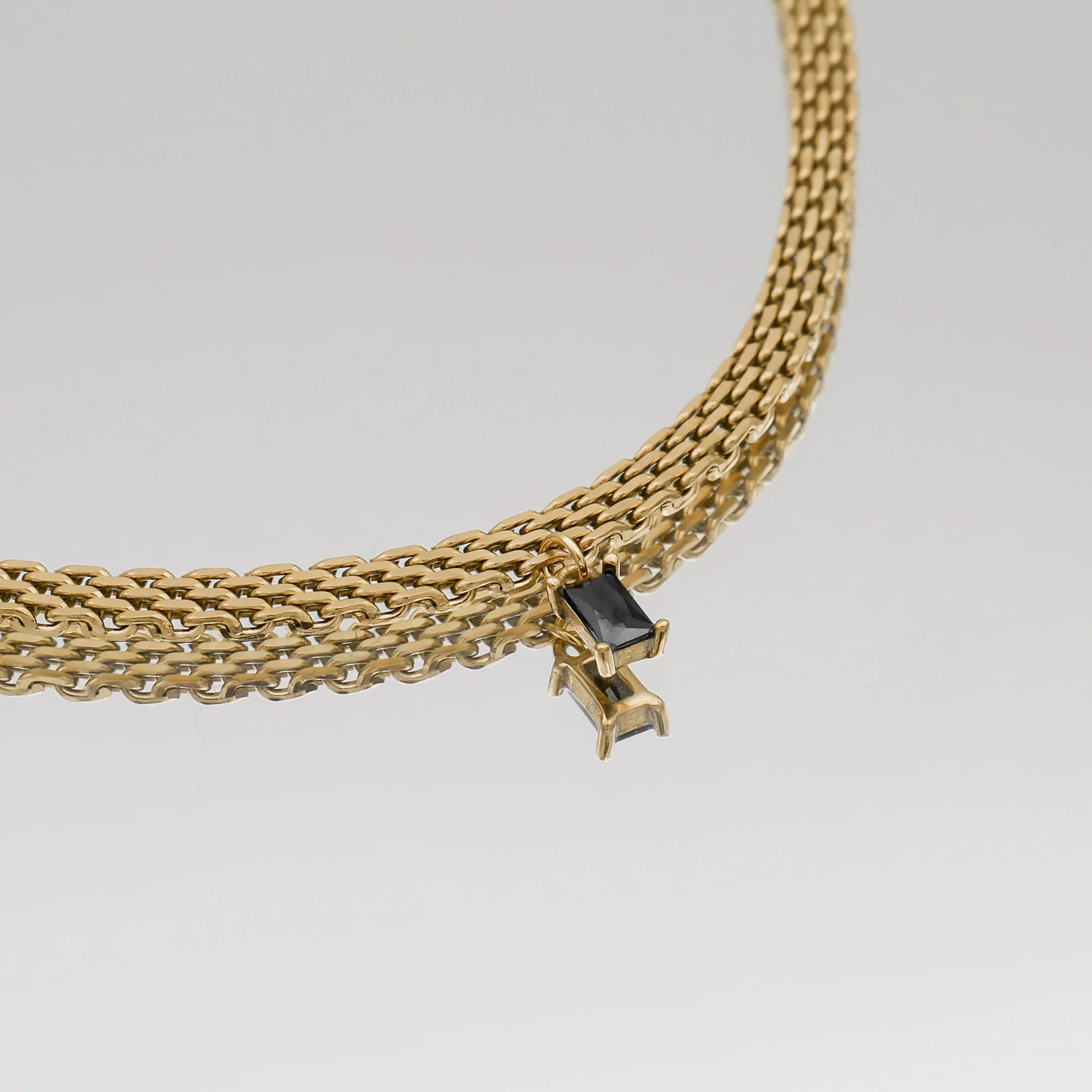 Raya Thin Necklace - Image 11