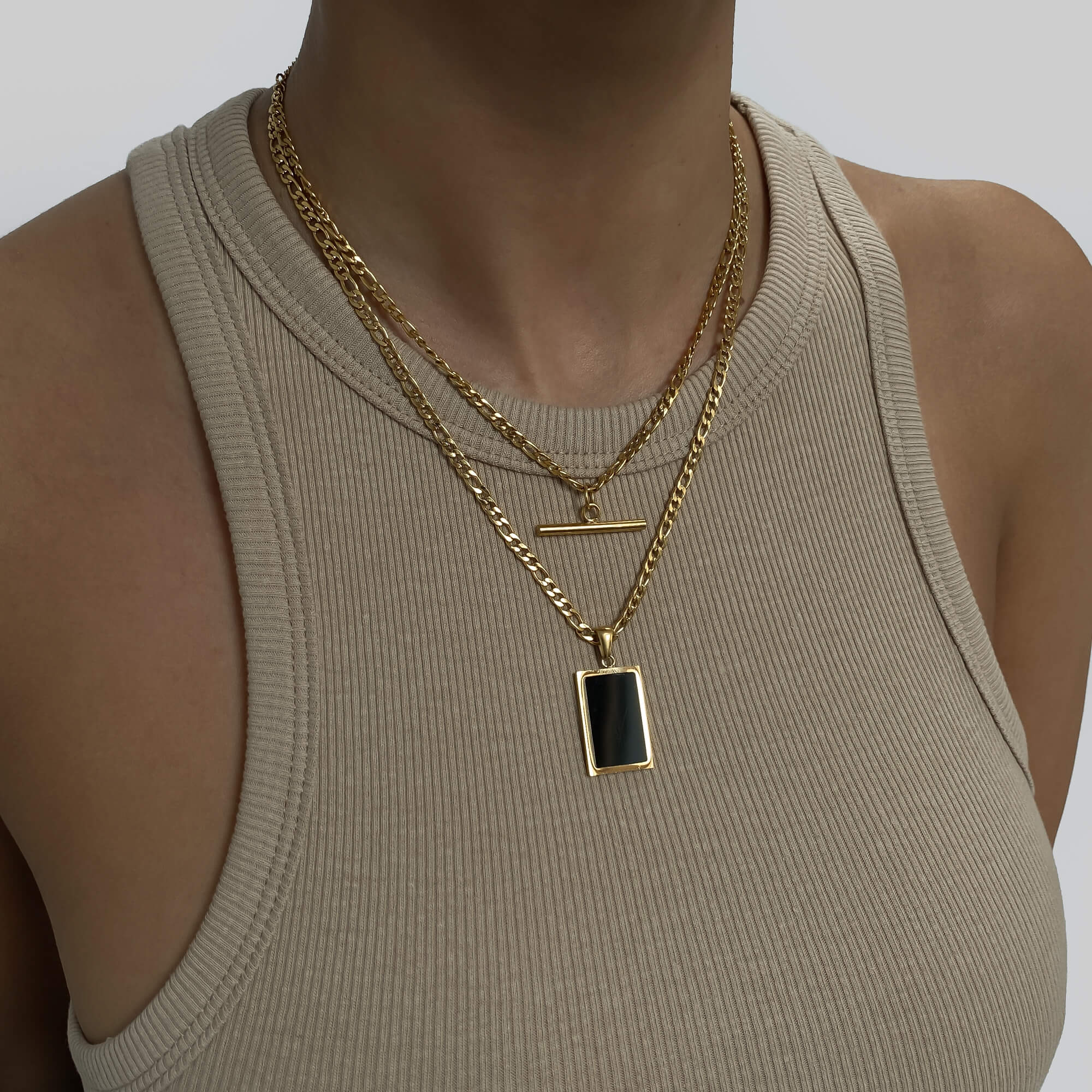 Saraya Onyx Tablet Necklace - Image 10