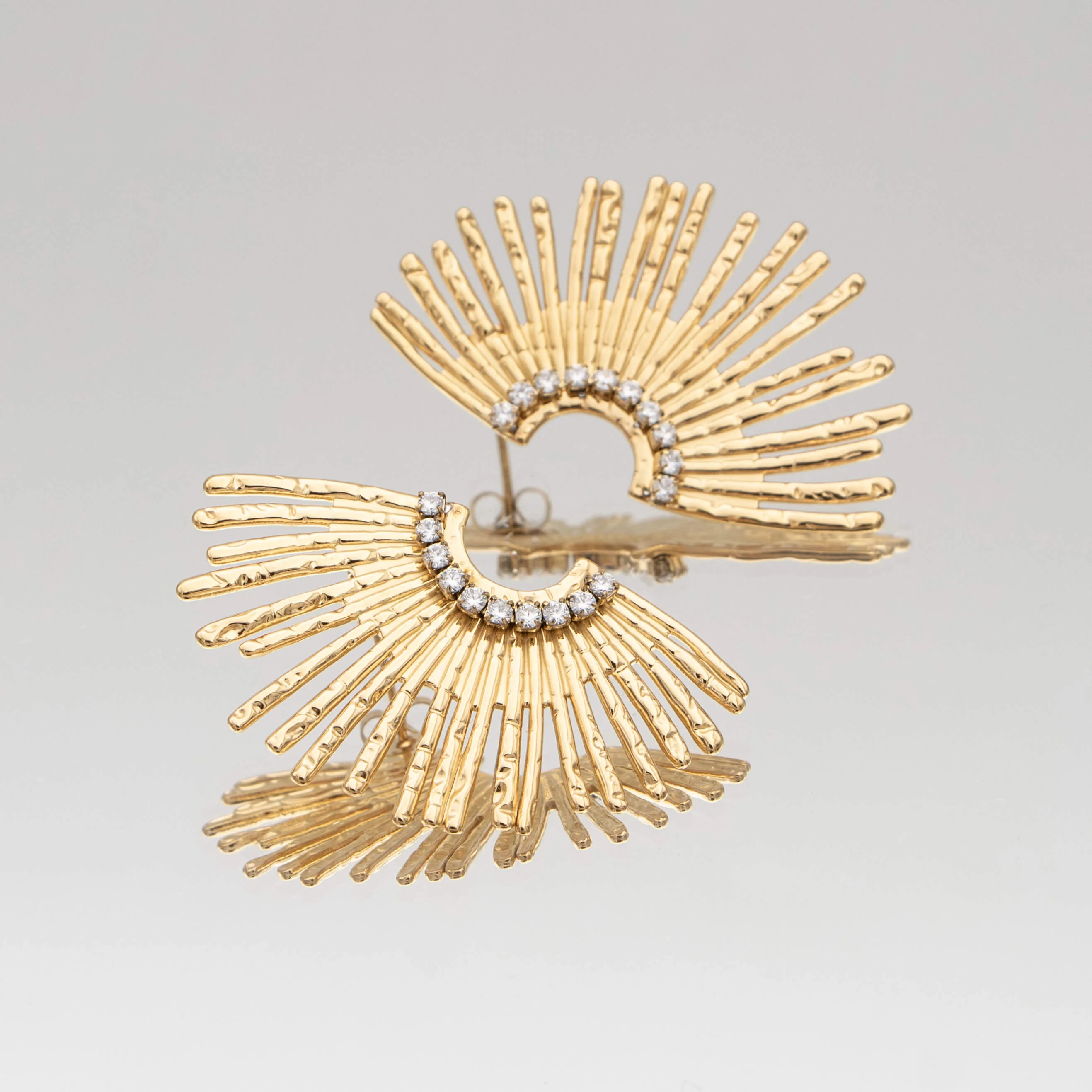 Solana Fan Earrings - Image 3
