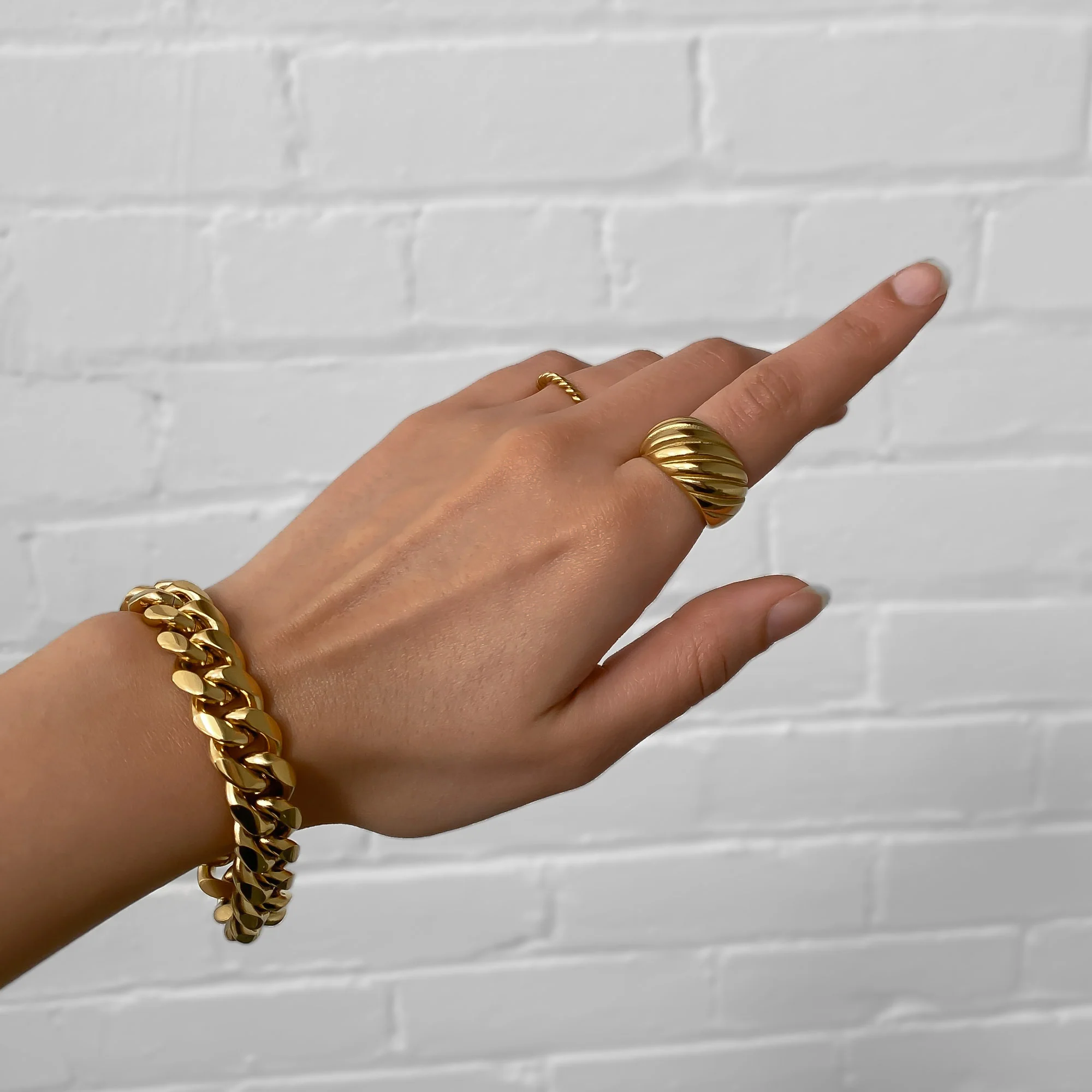 Venus Dome Ring | Gold - Image 2