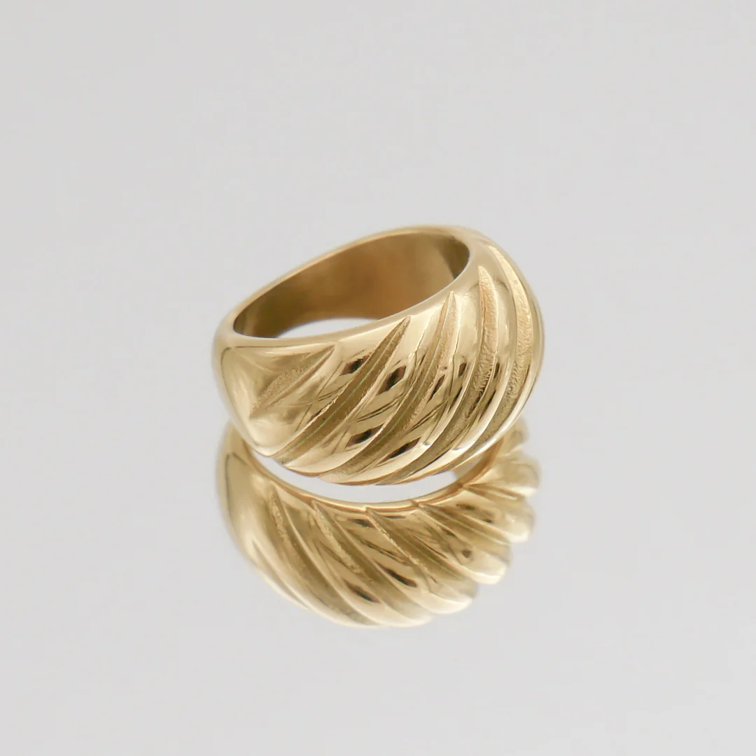 Venus Dome Ring | Gold - Image 3