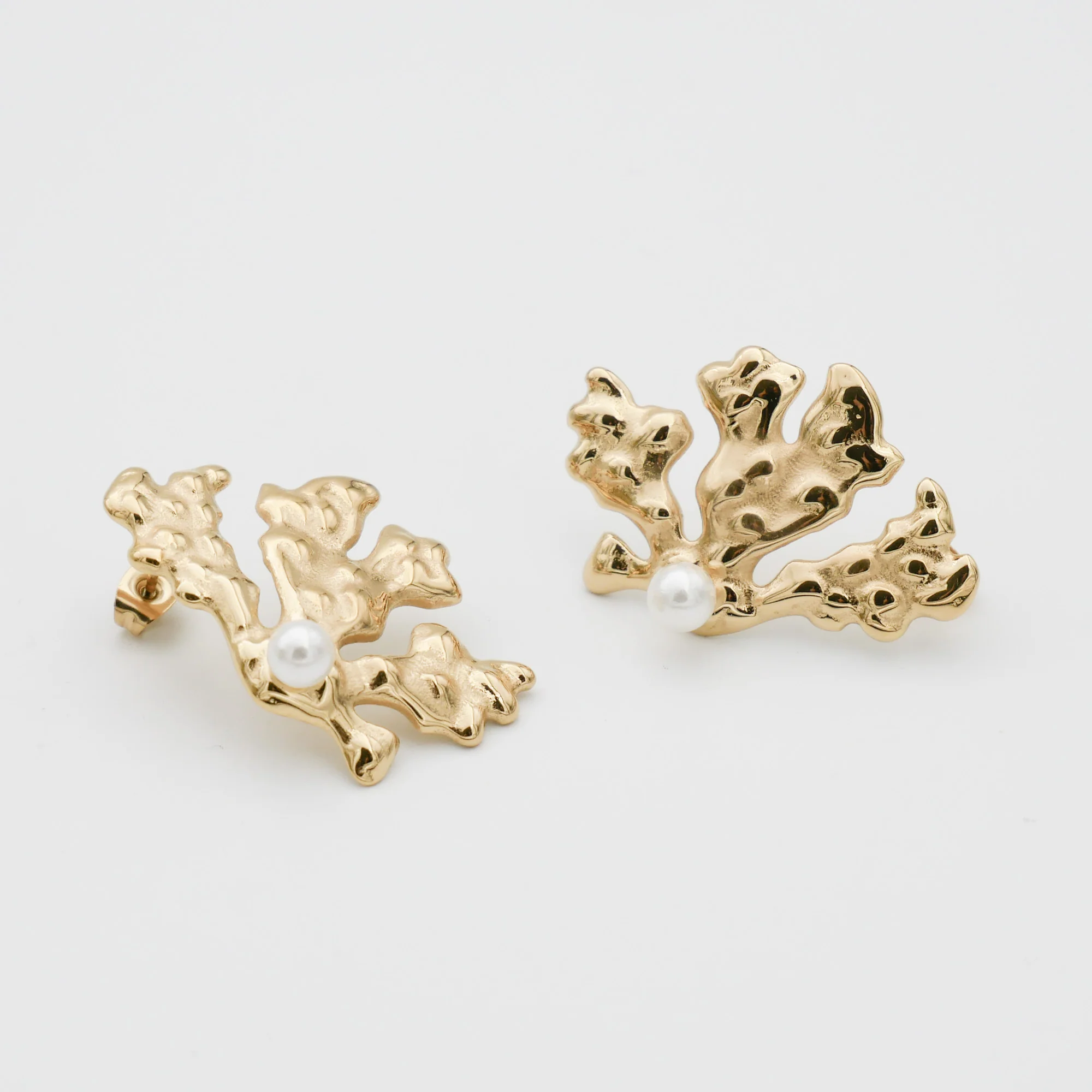 Zeina Pearl Coral Earrings - Image 5